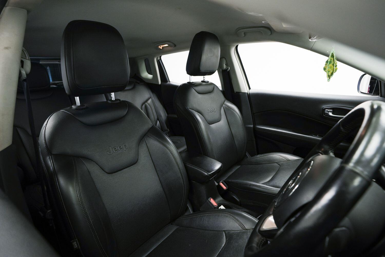 Jeep Compass view 9