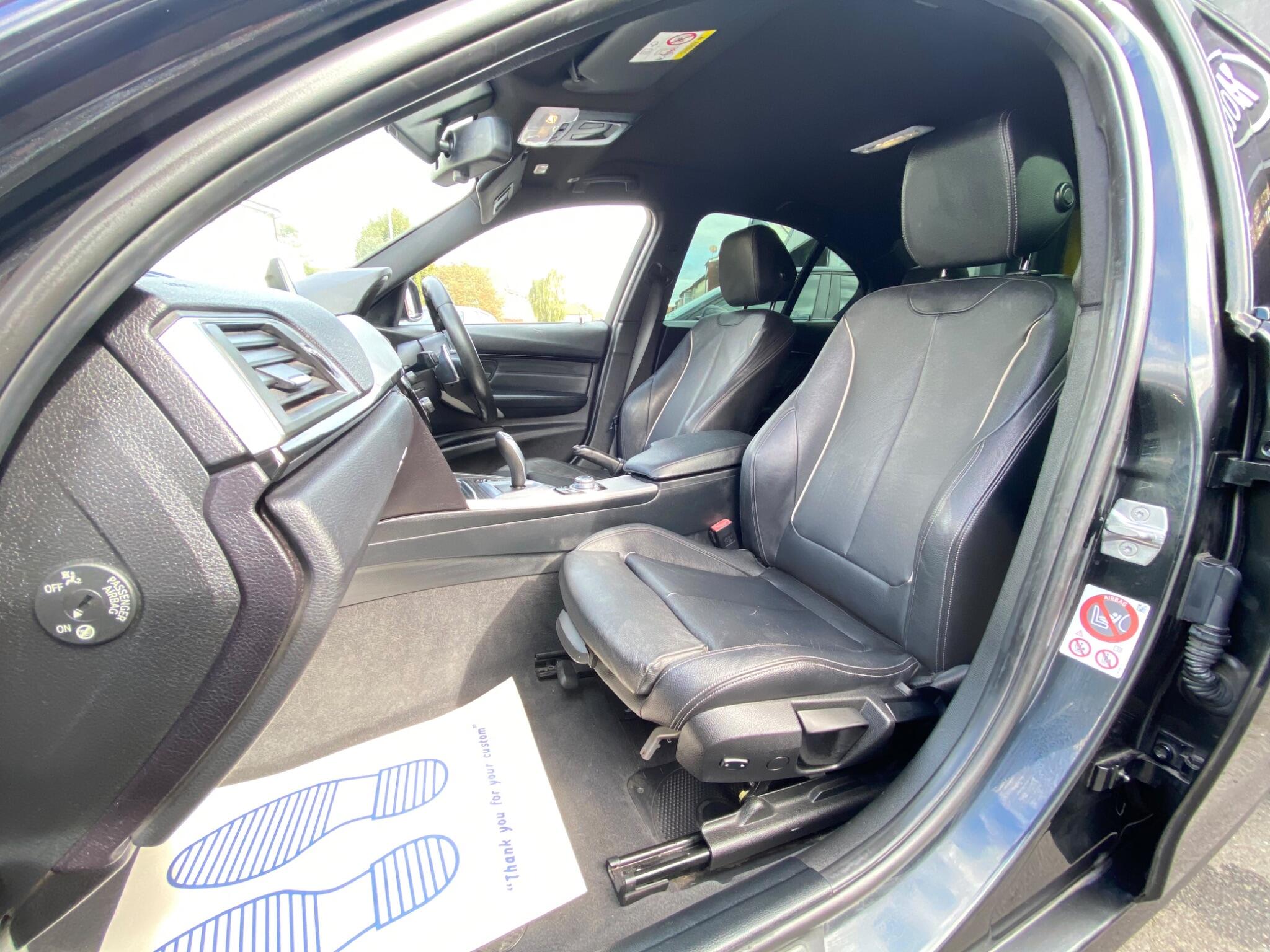 BMW 3 Series view 15
