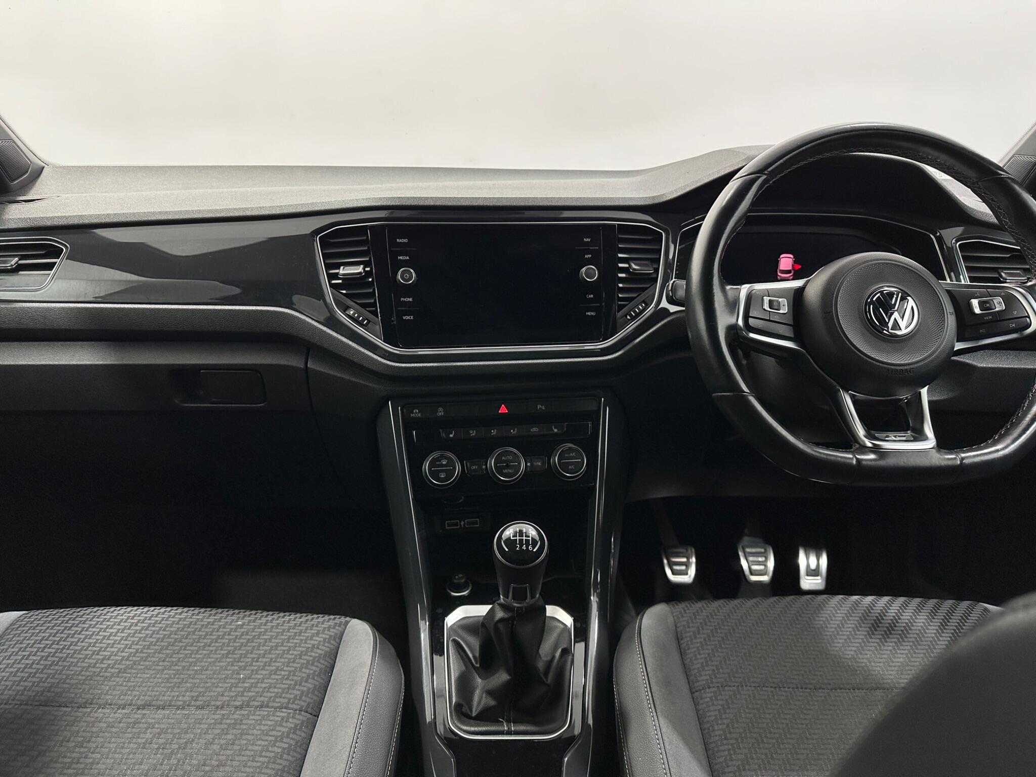 Volkswagen T-Roc view 20