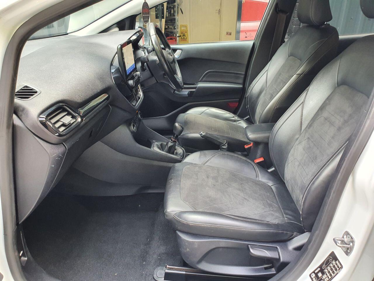 Ford Fiesta view 25