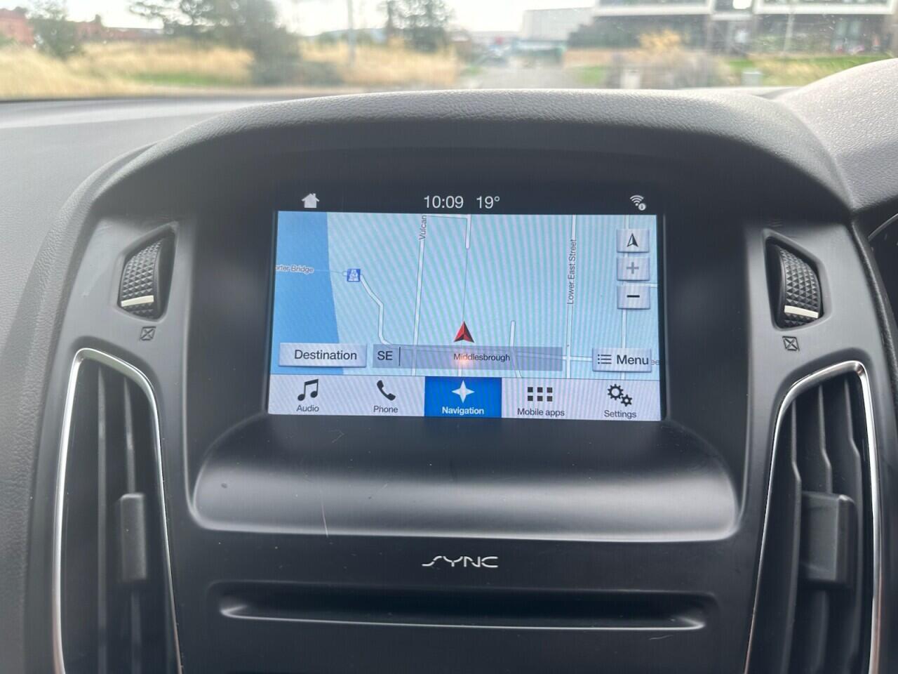 Ford Focus view 24