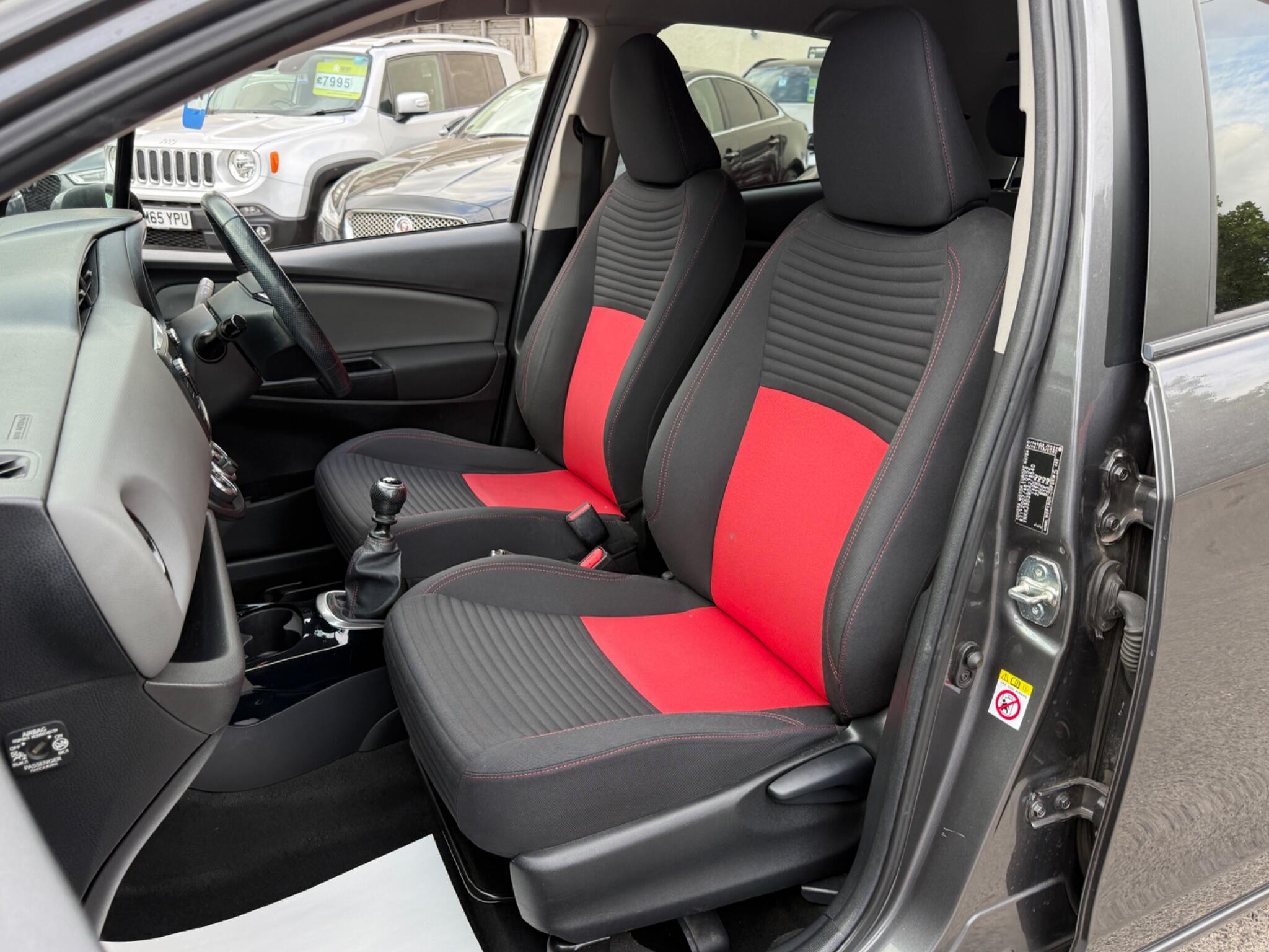 Toyota Yaris - Image 45