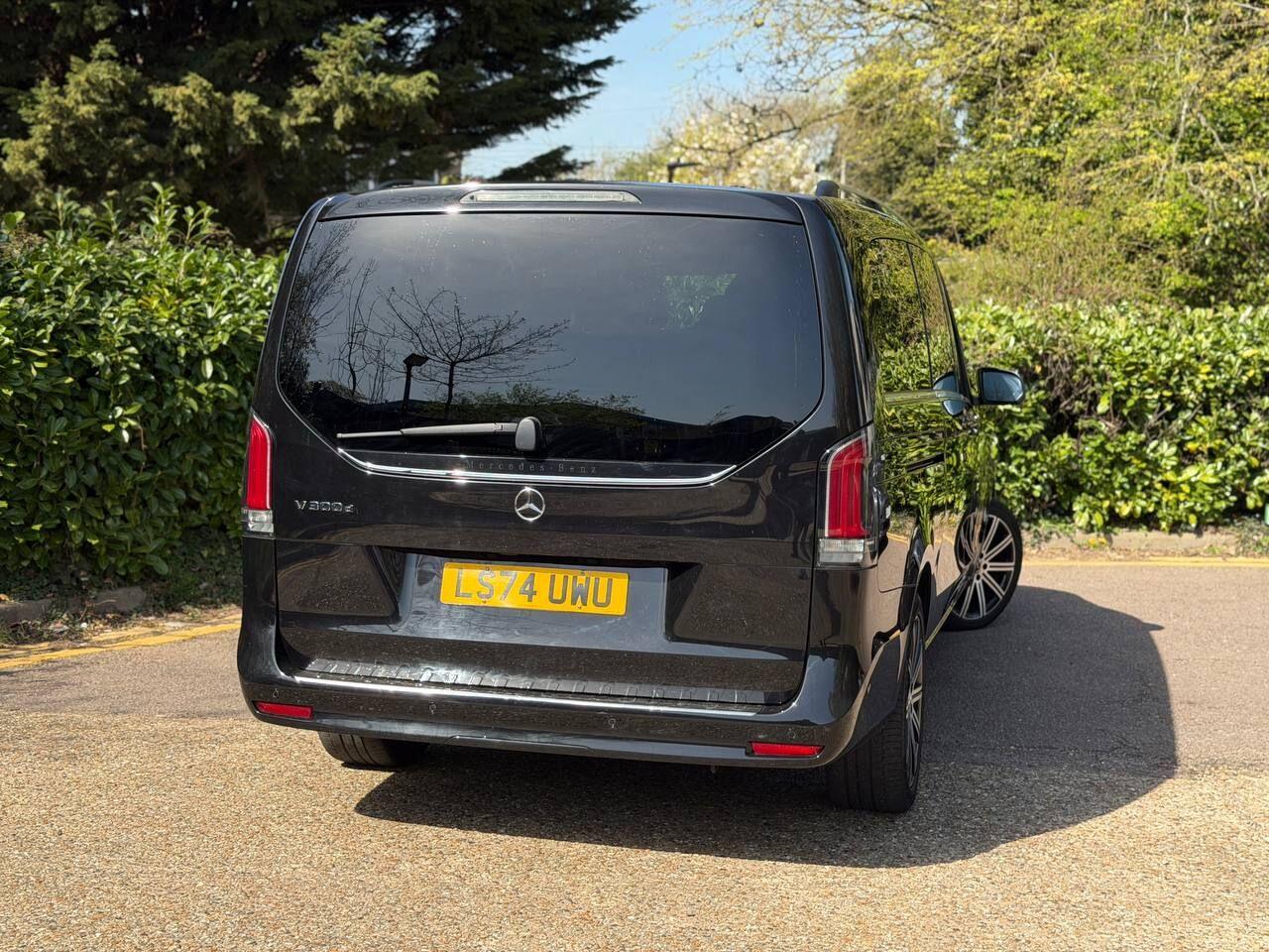 Mercedes-Benz V Class view 50