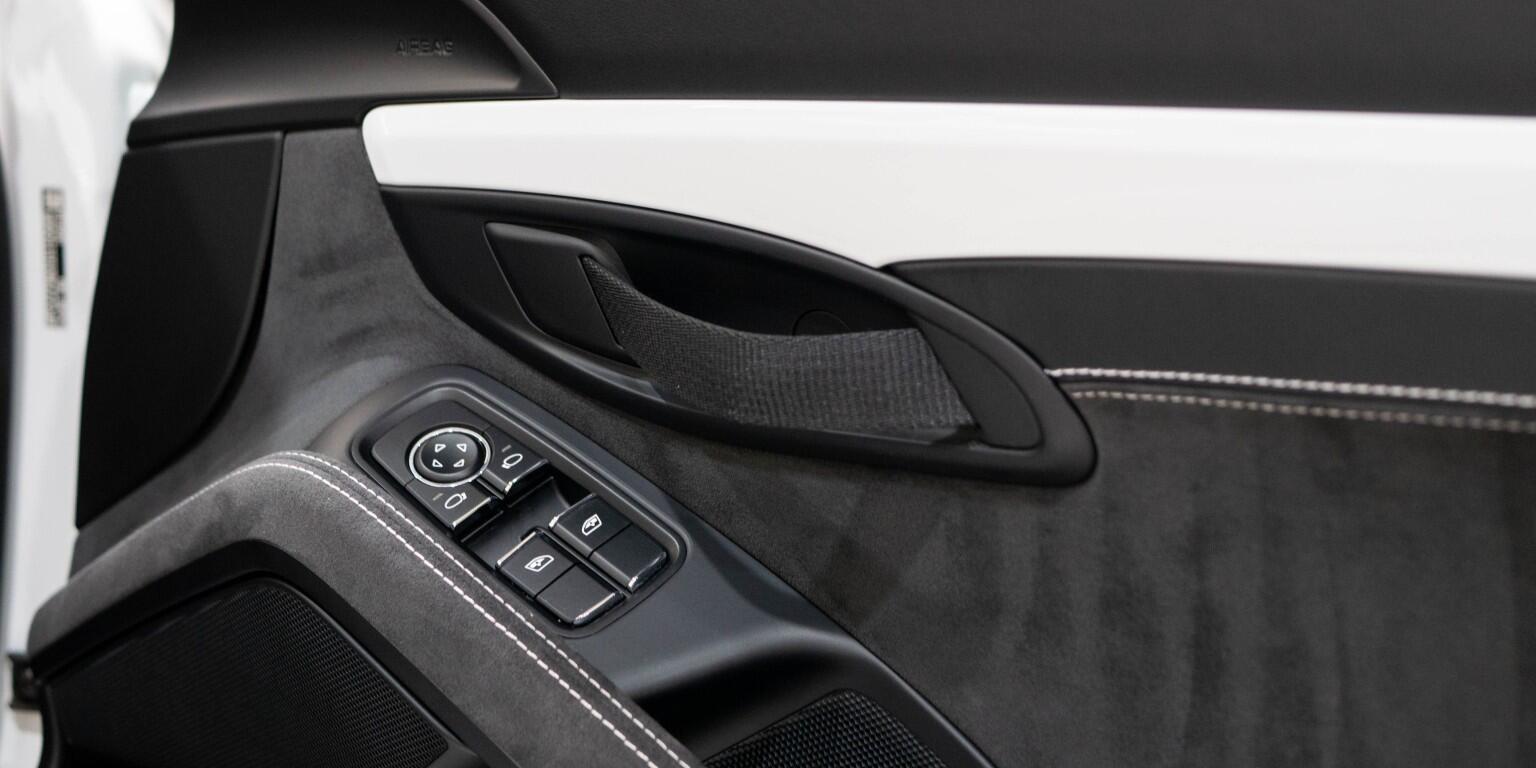 Porsche Boxster view 36