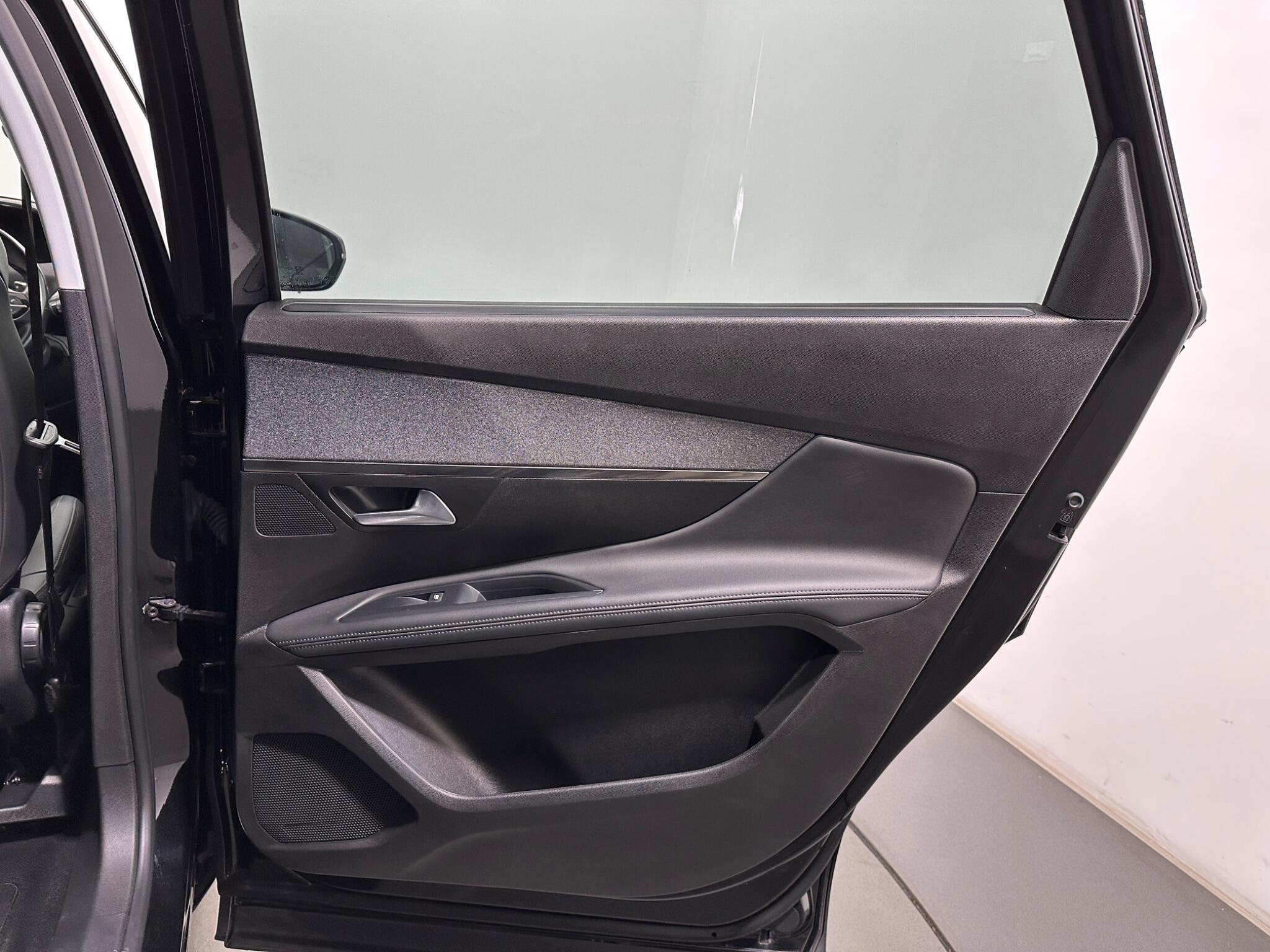 Peugeot 5008 view 41