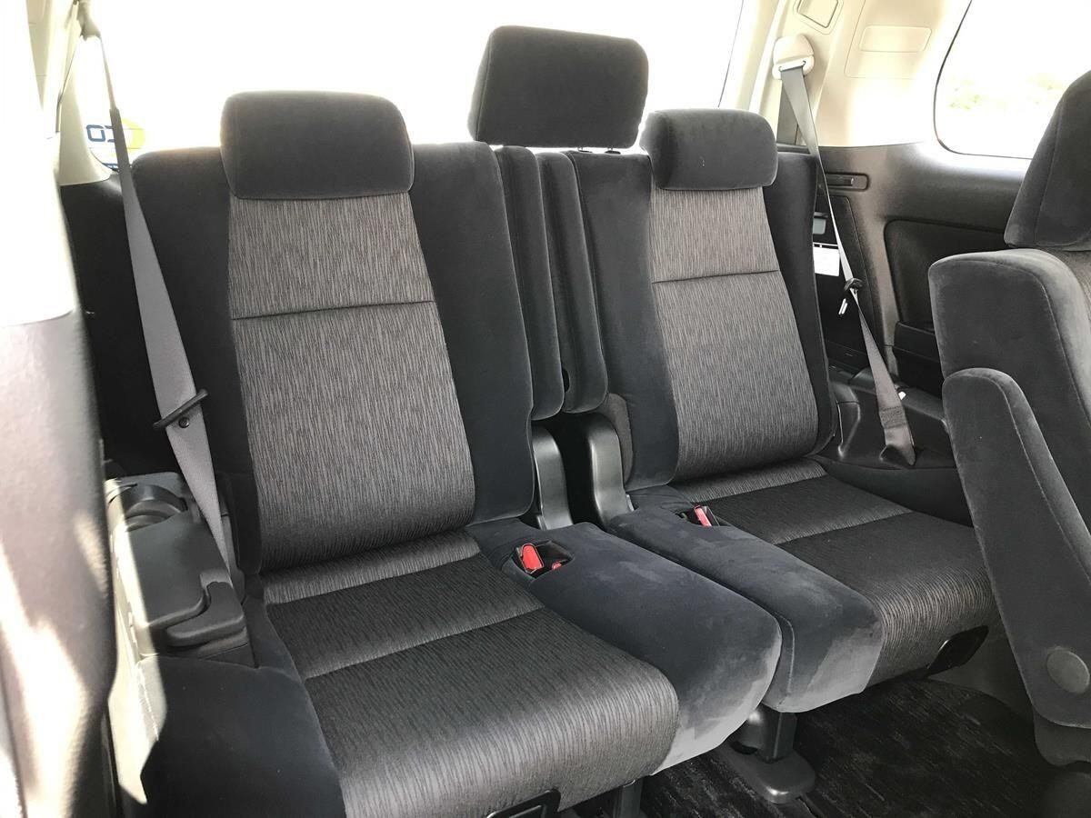 Toyota Alphard view 19