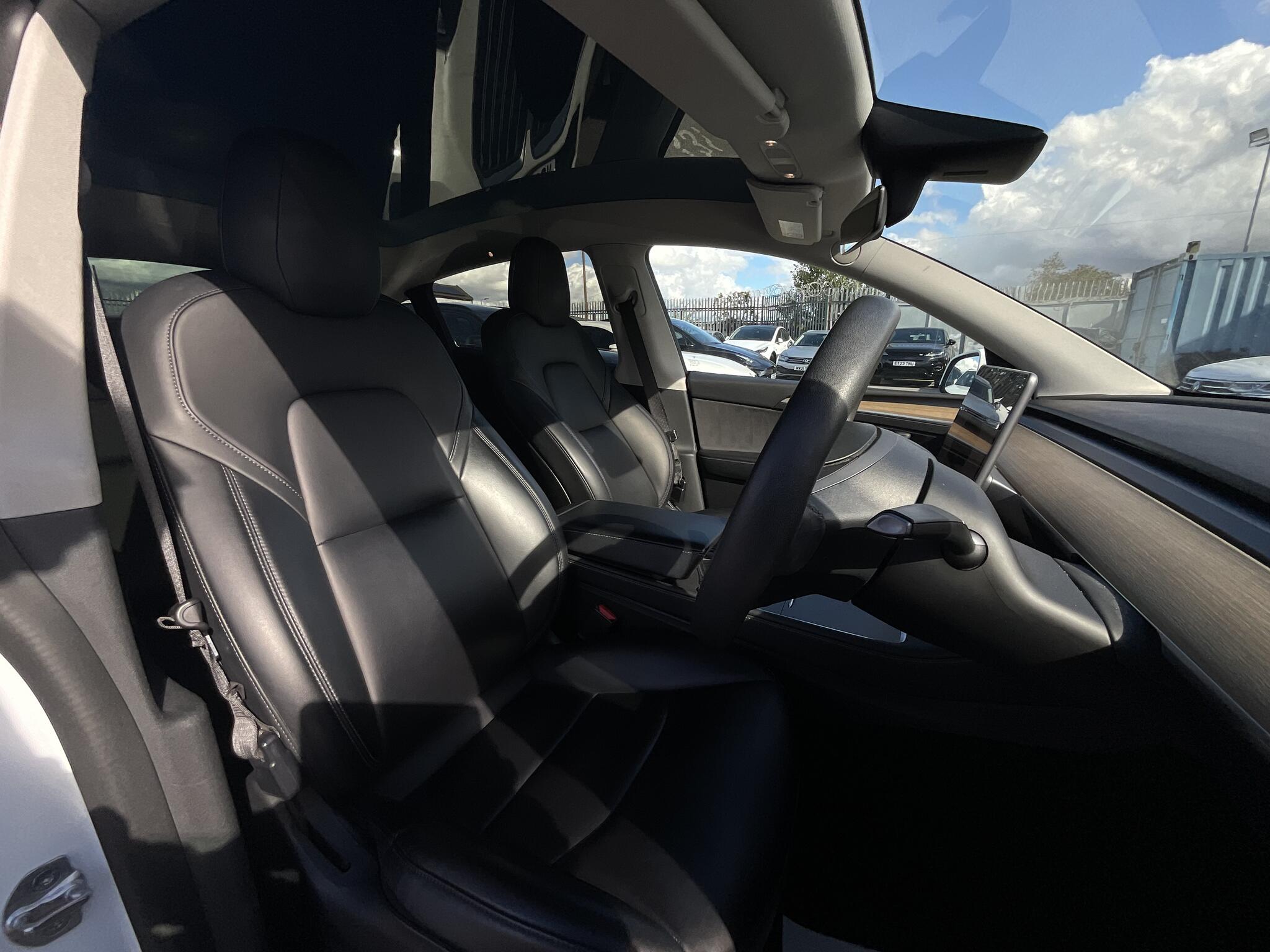 Tesla Model Y view 8