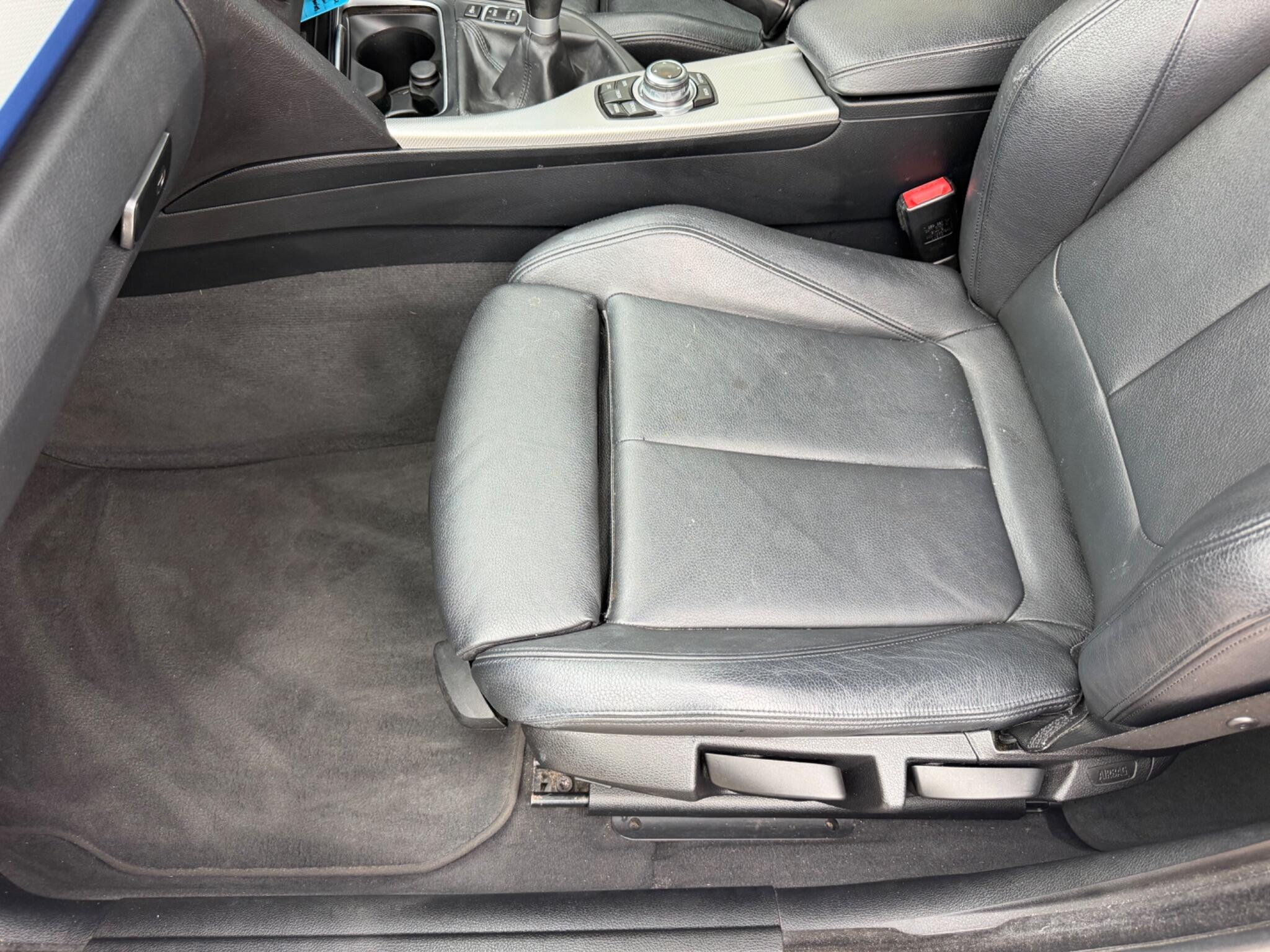 BMW 3 Series view 18
