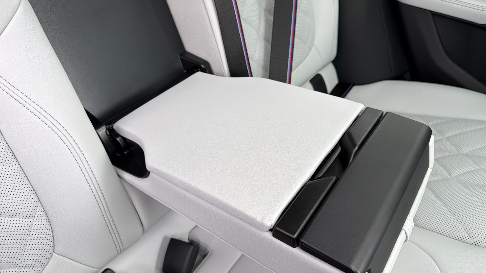 BMW X6 view 35