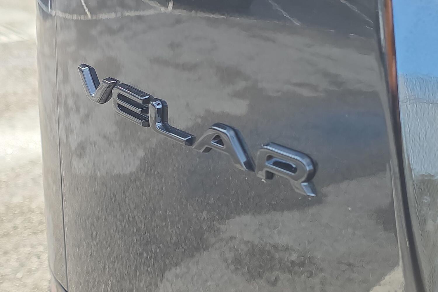 Land Rover Range Rover Velar view 22