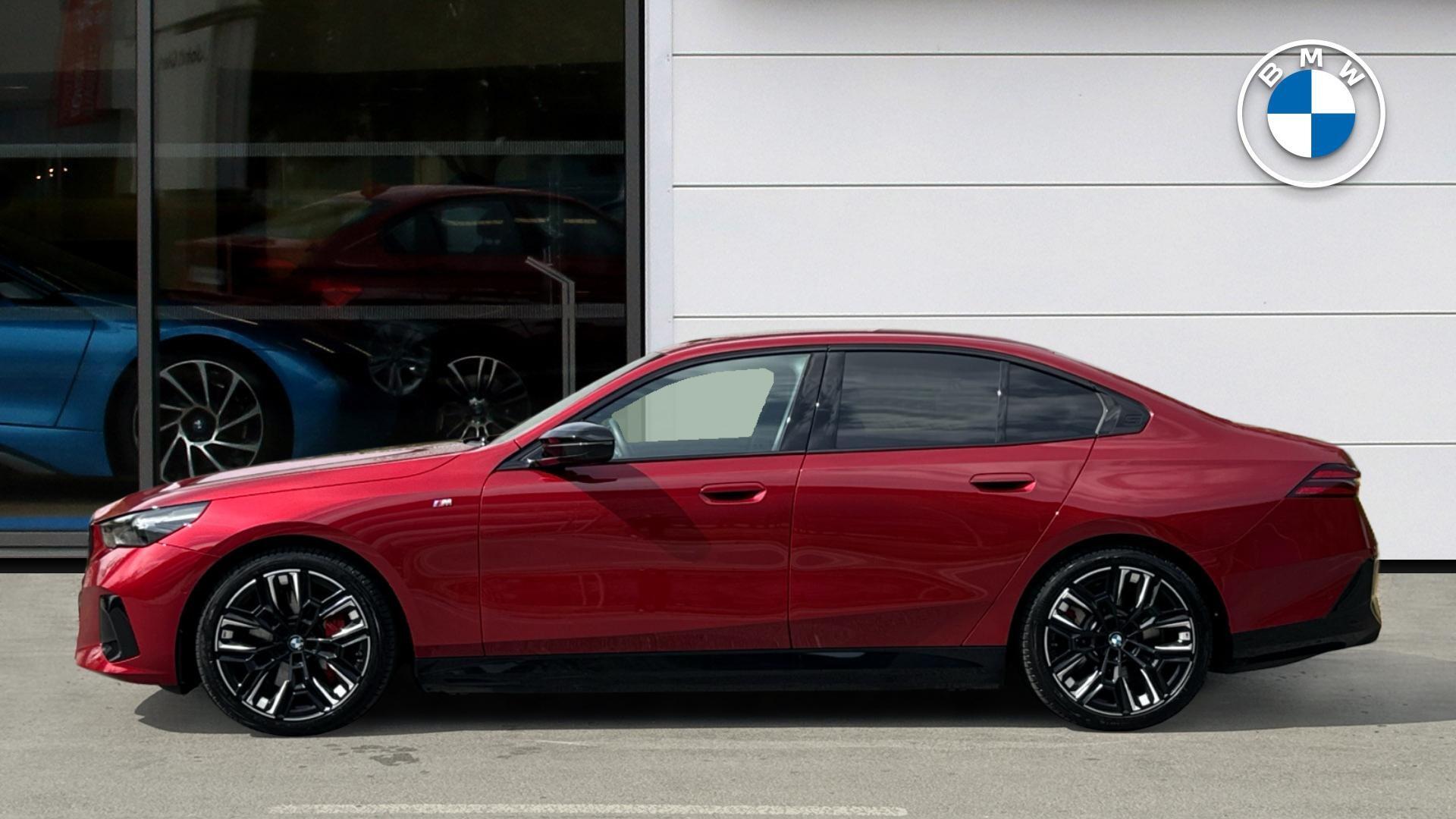 BMW i5 view 3