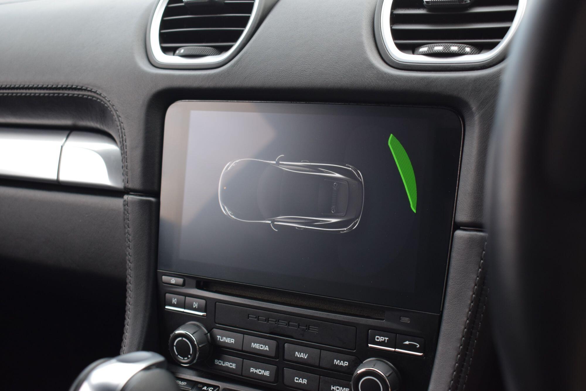Porsche Cayman view 19