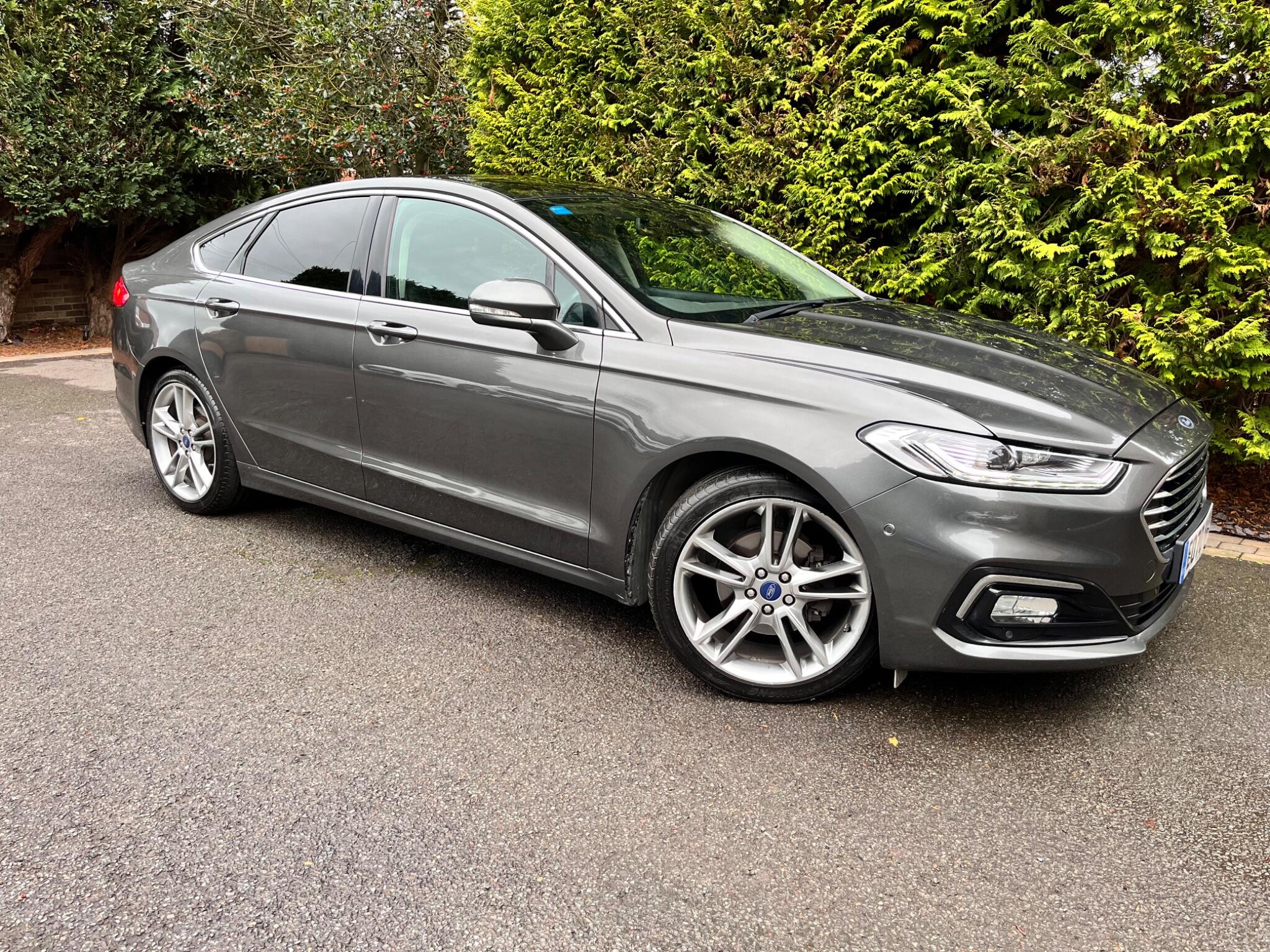 Ford Mondeo view 20