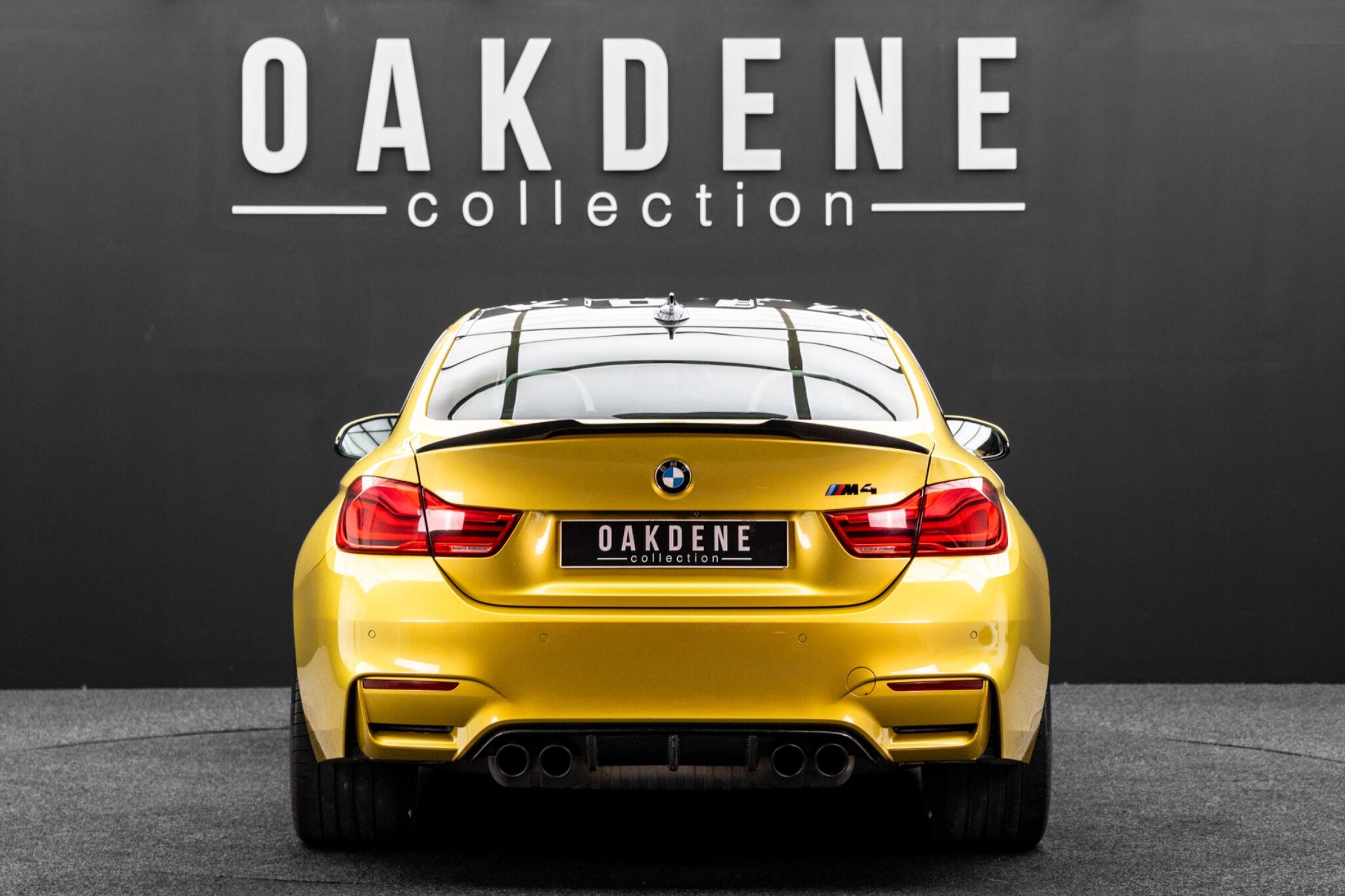 BMW M4 view 12