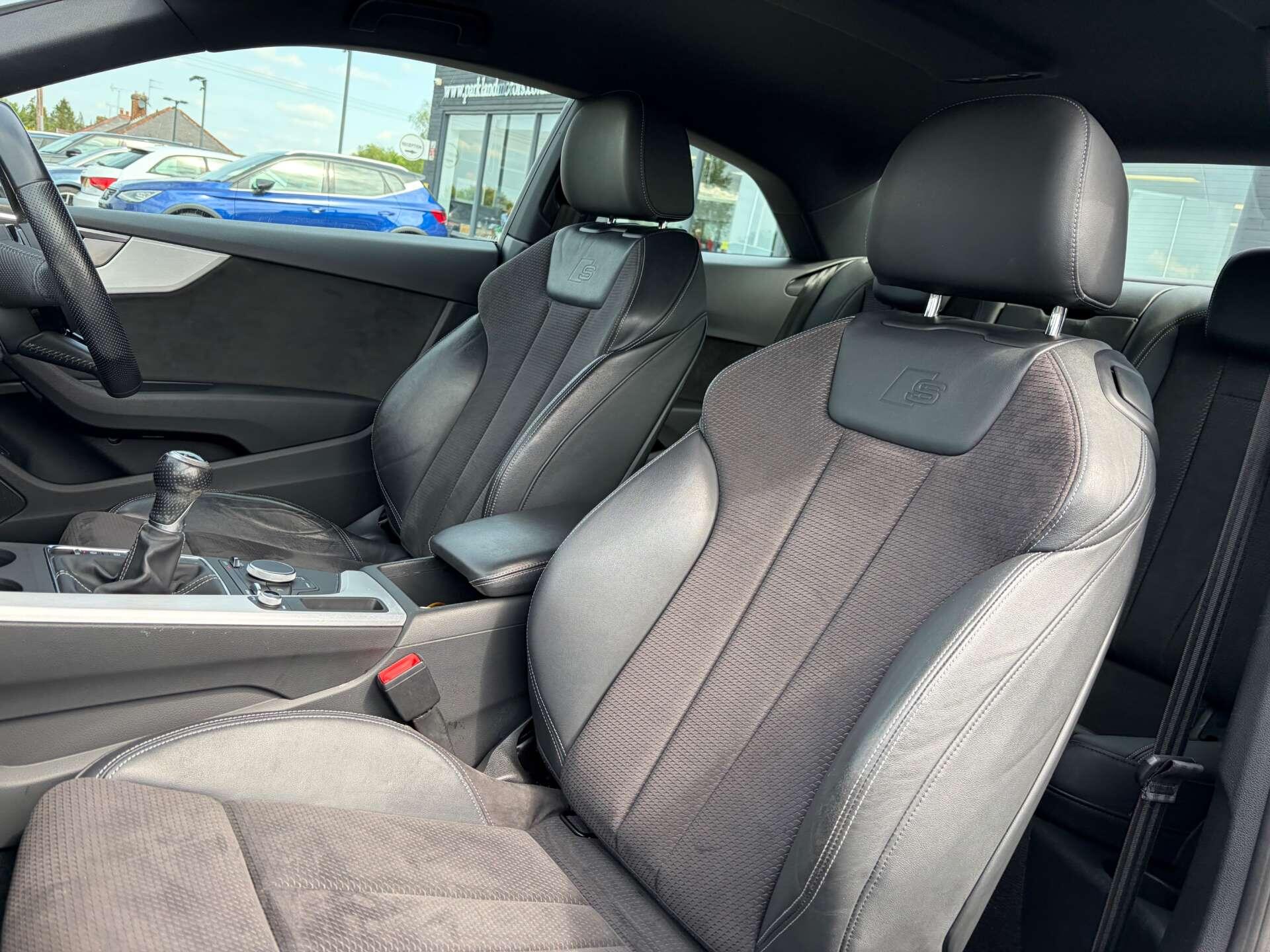 Audi A5 view 17