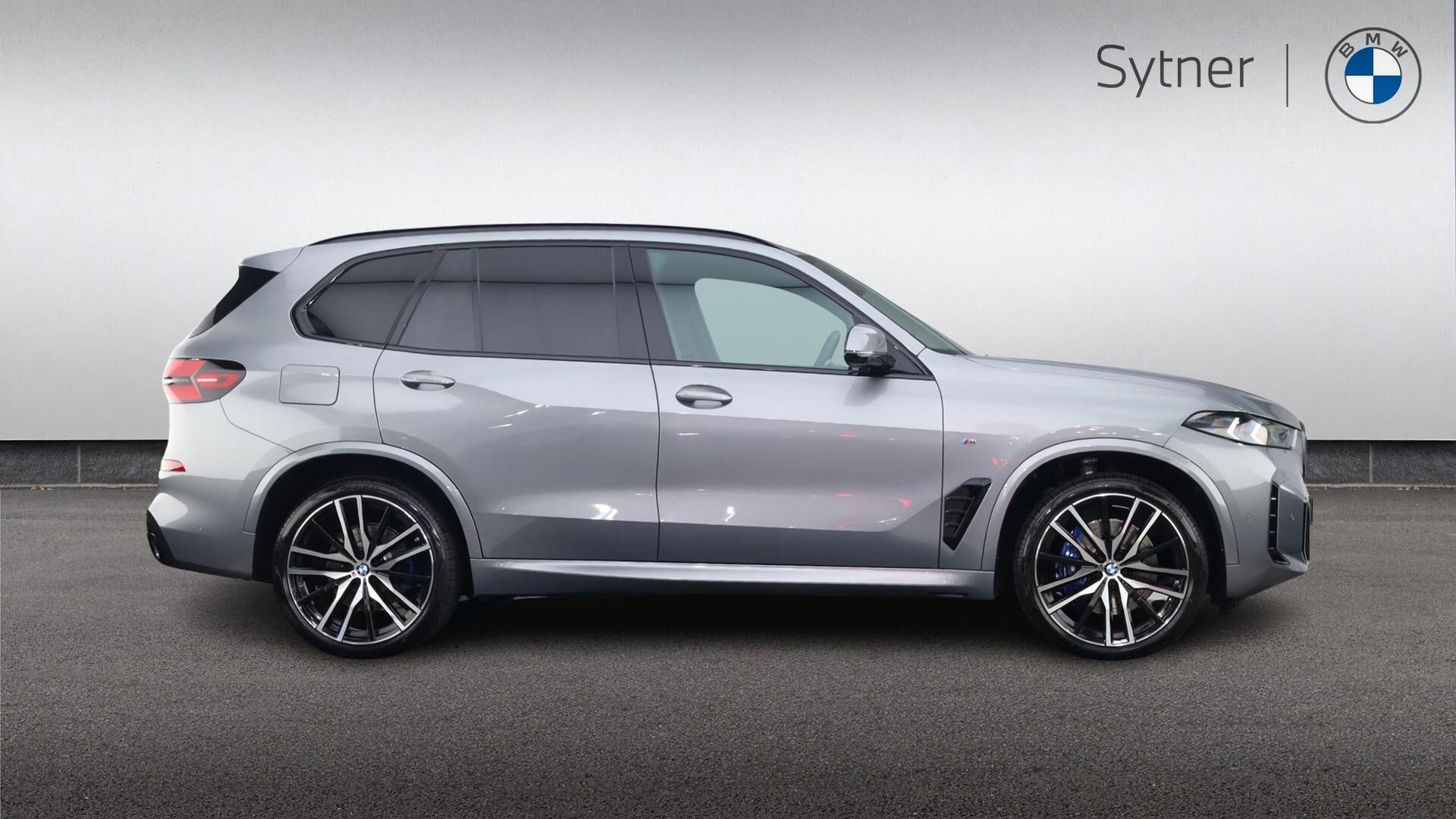 BMW X5 view 3