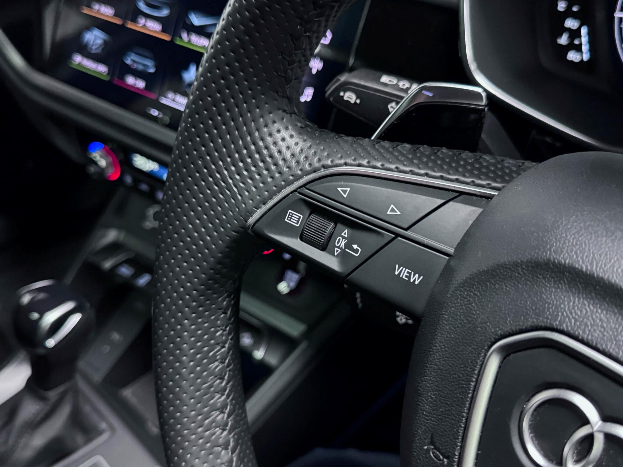 Audi RS Q3 view 13