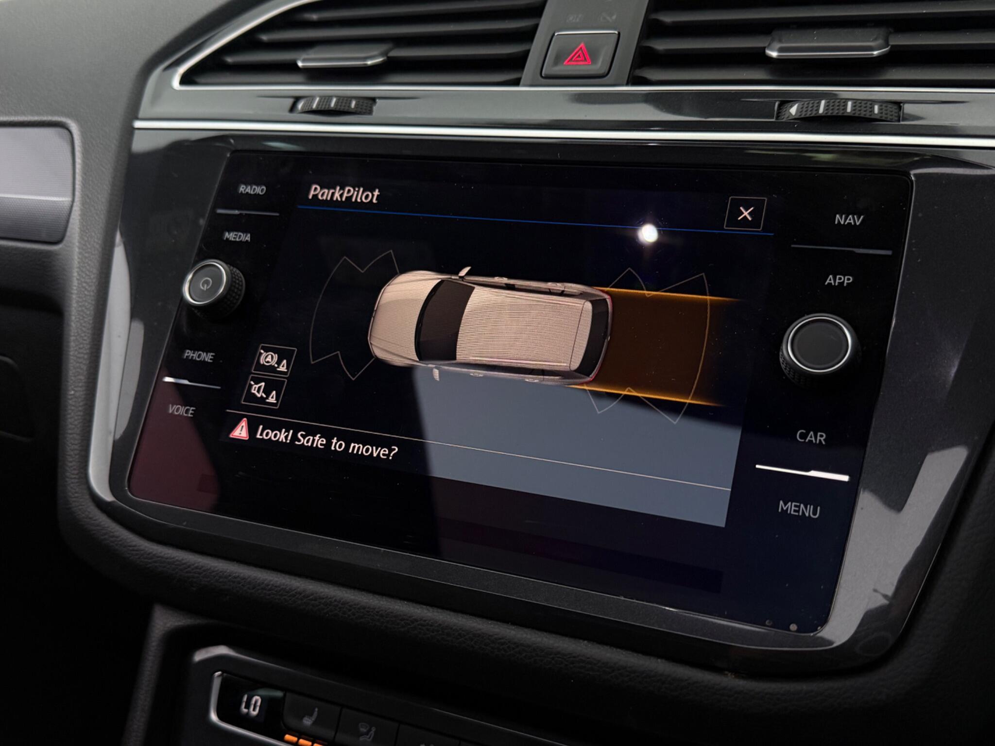Volkswagen Tiguan view 31