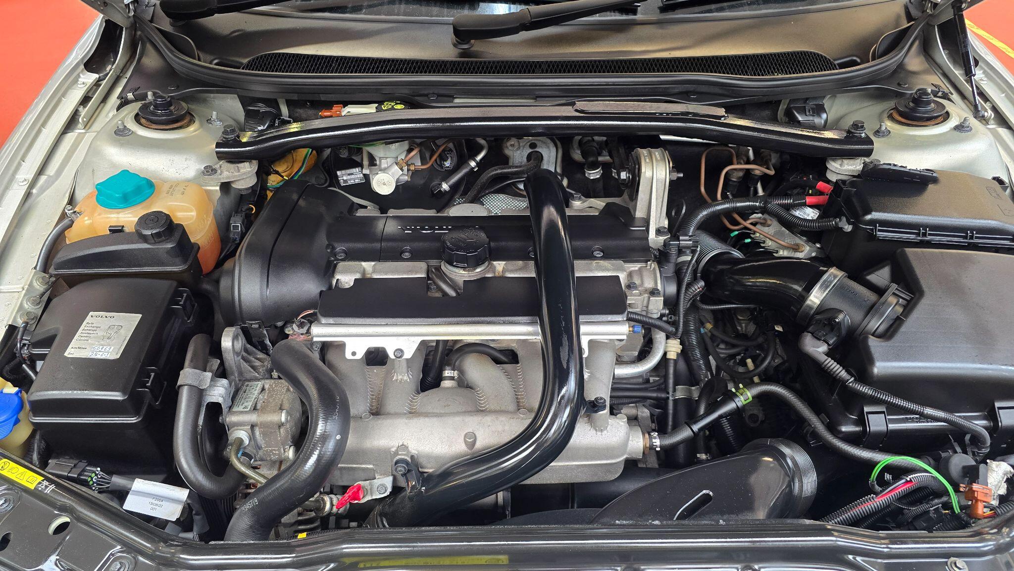 Volvo V70 view 24
