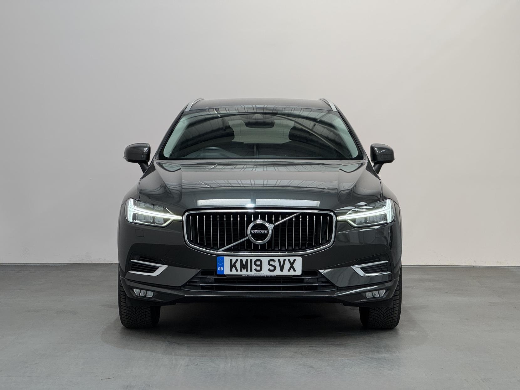 Volvo XC60 view 2