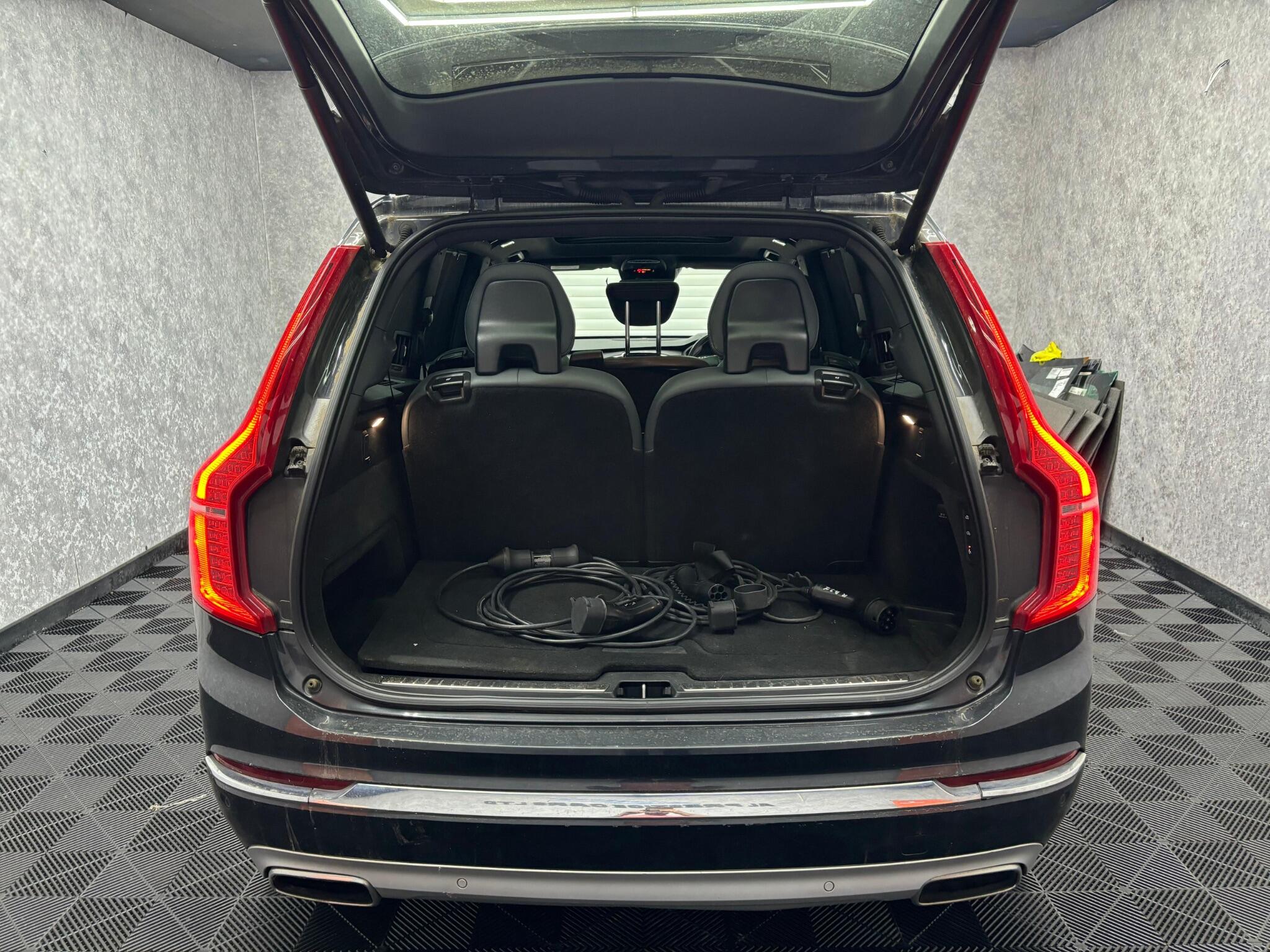 Volvo XC90 view 34