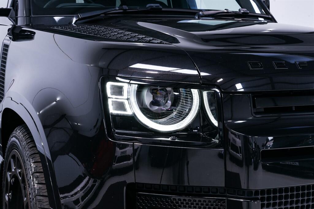 Land Rover Defender view 8