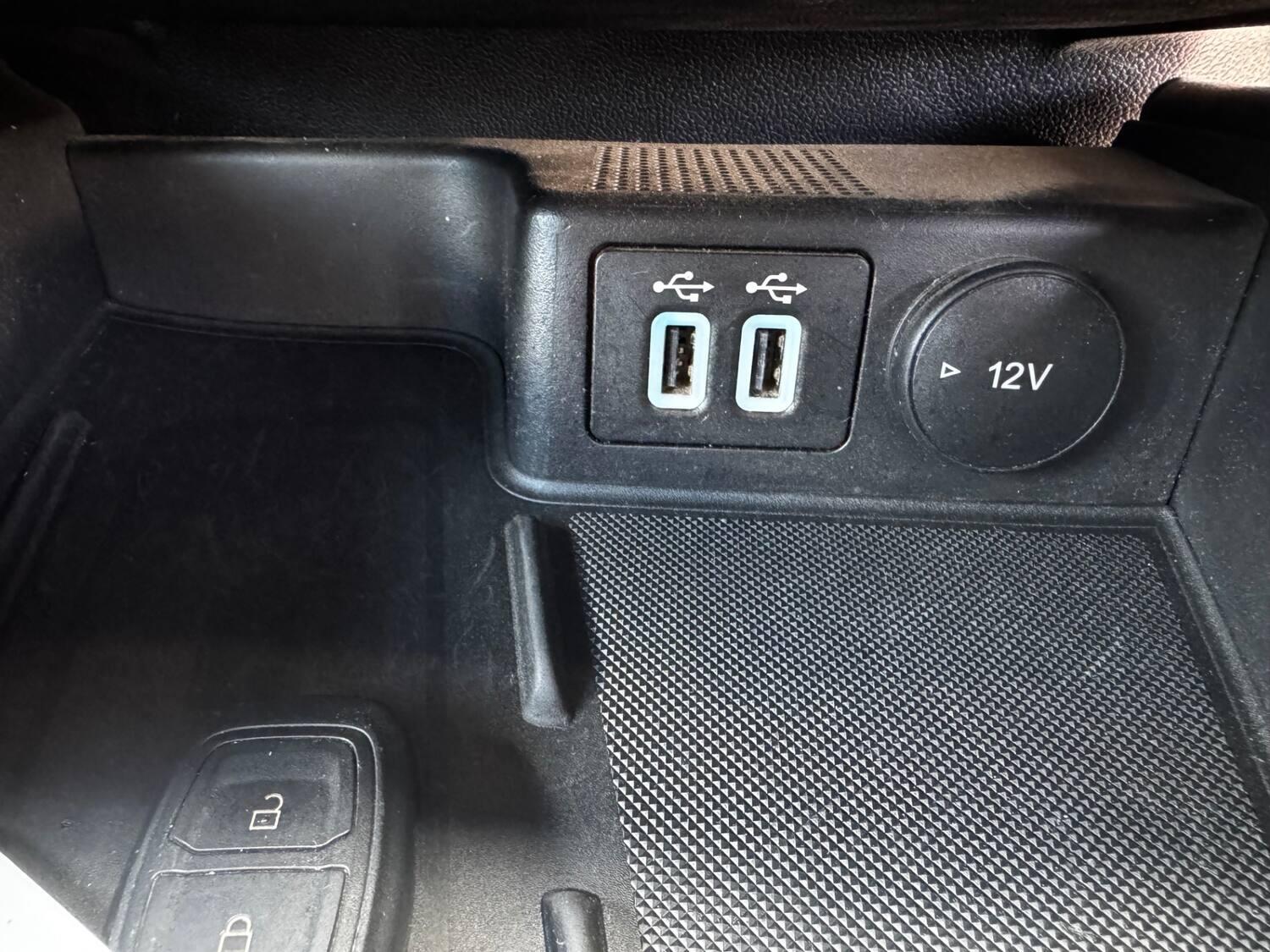 Ford Kuga view 37