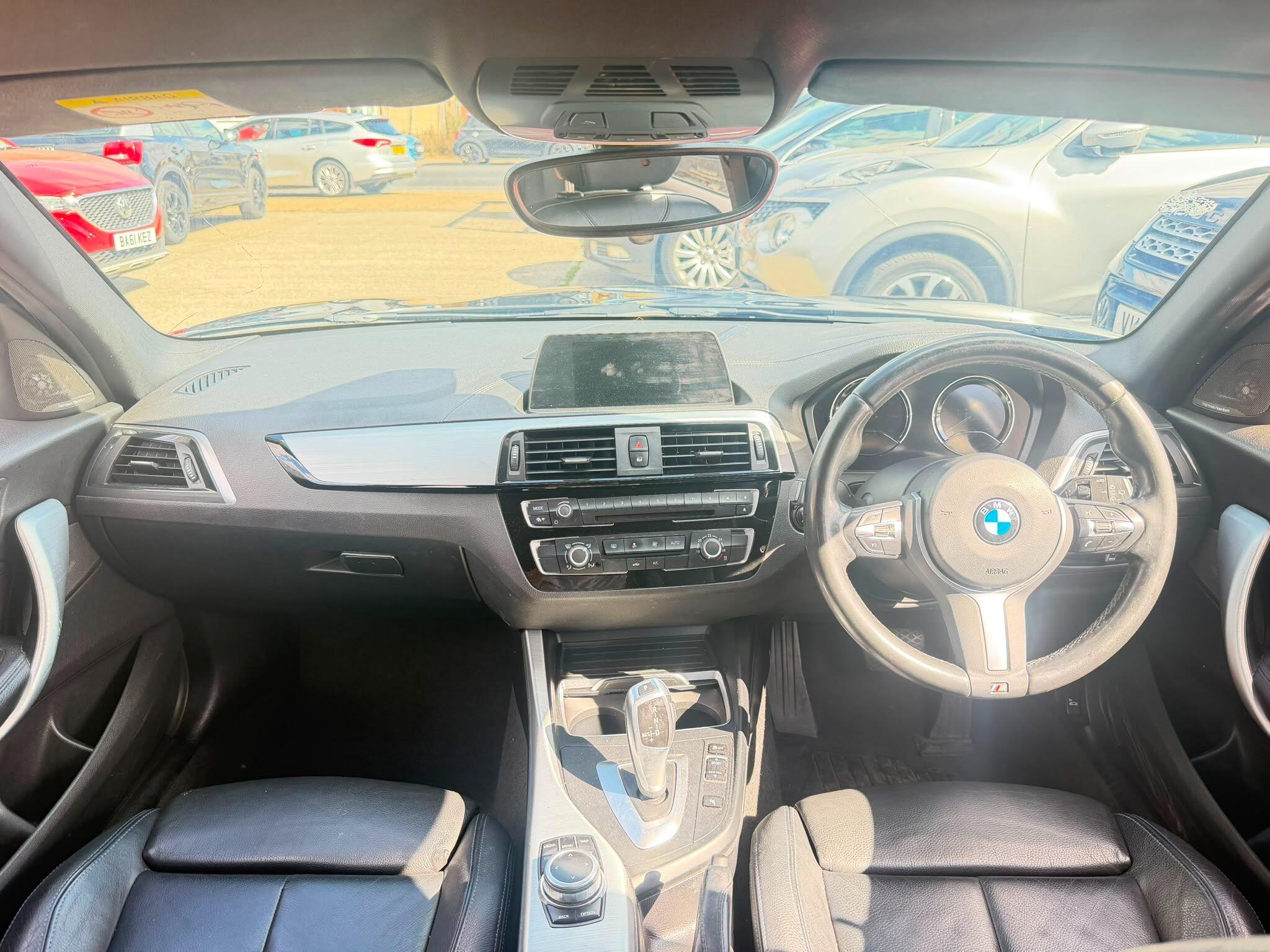 BMW 1 Series view 10