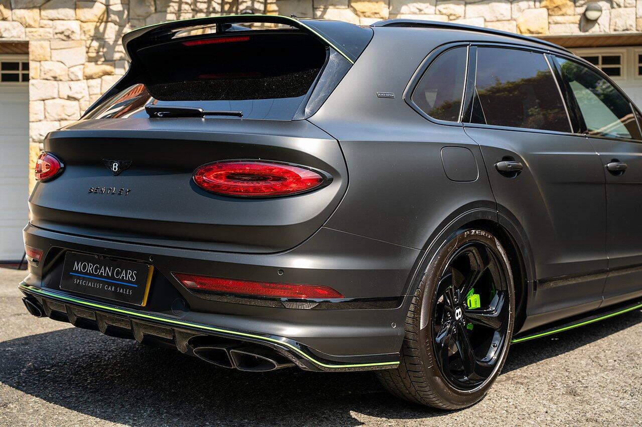 Bentley Bentayga view 18