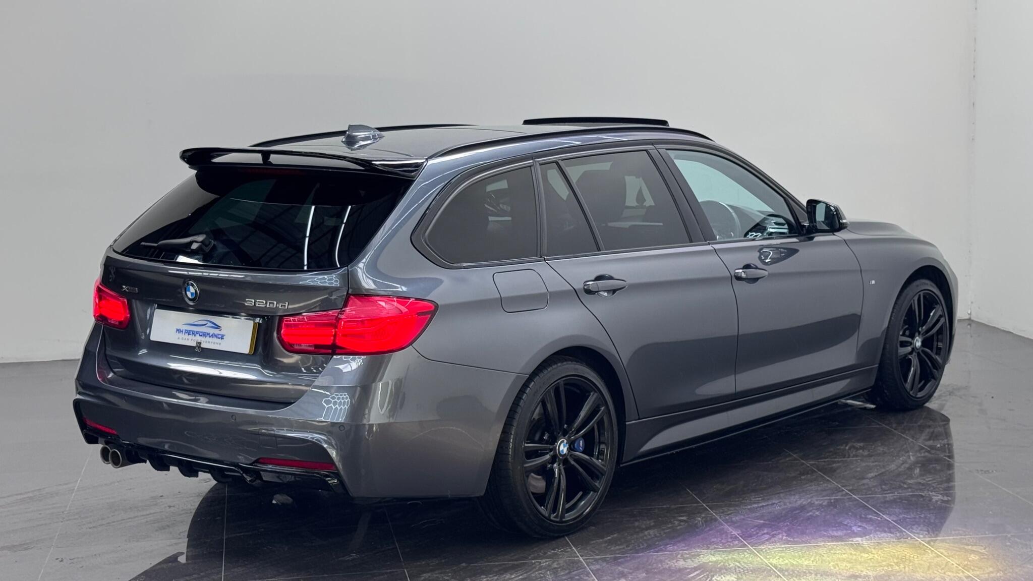 BMW 3 Series view 54