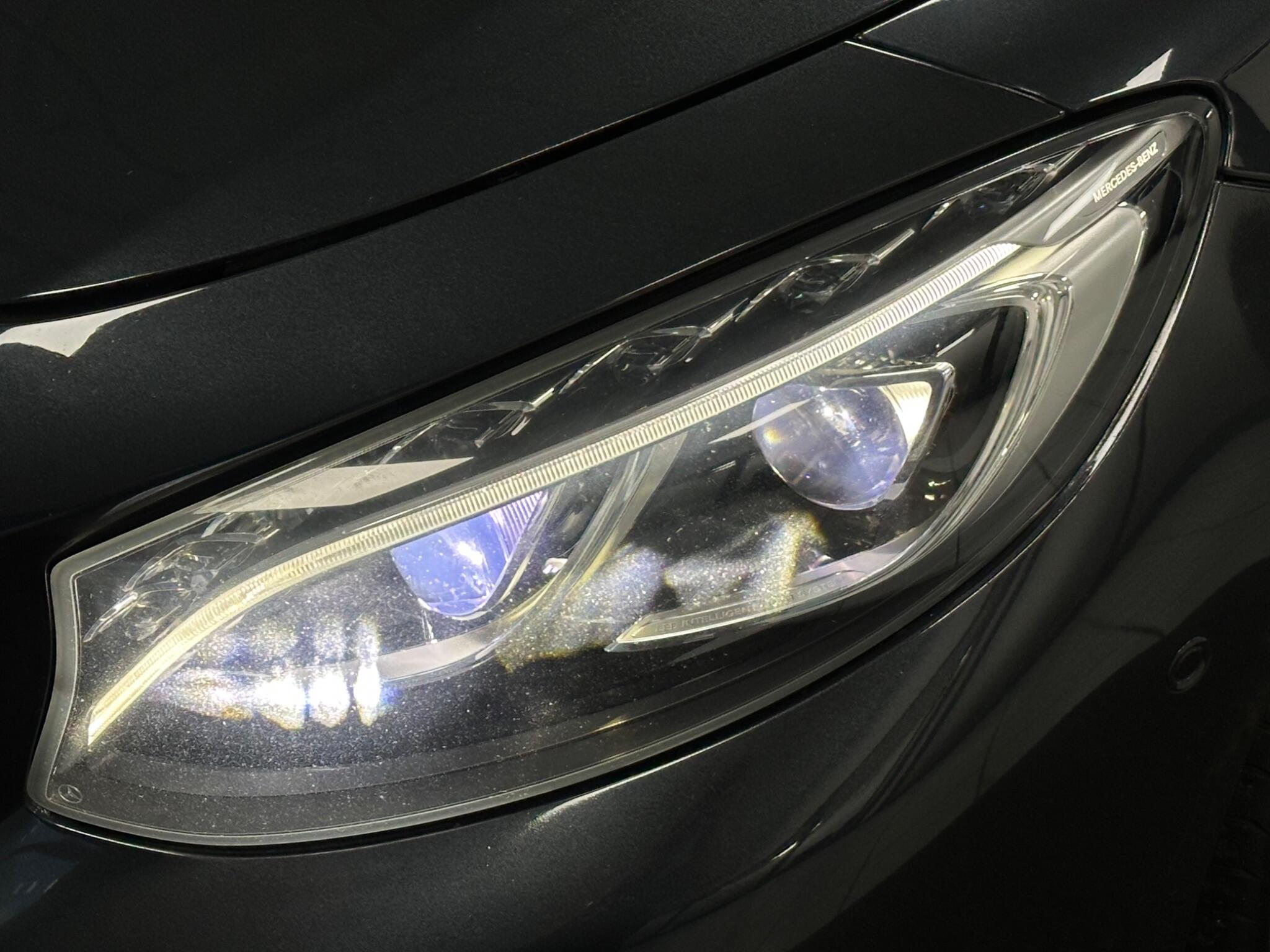 Mercedes-Benz S Class view 41