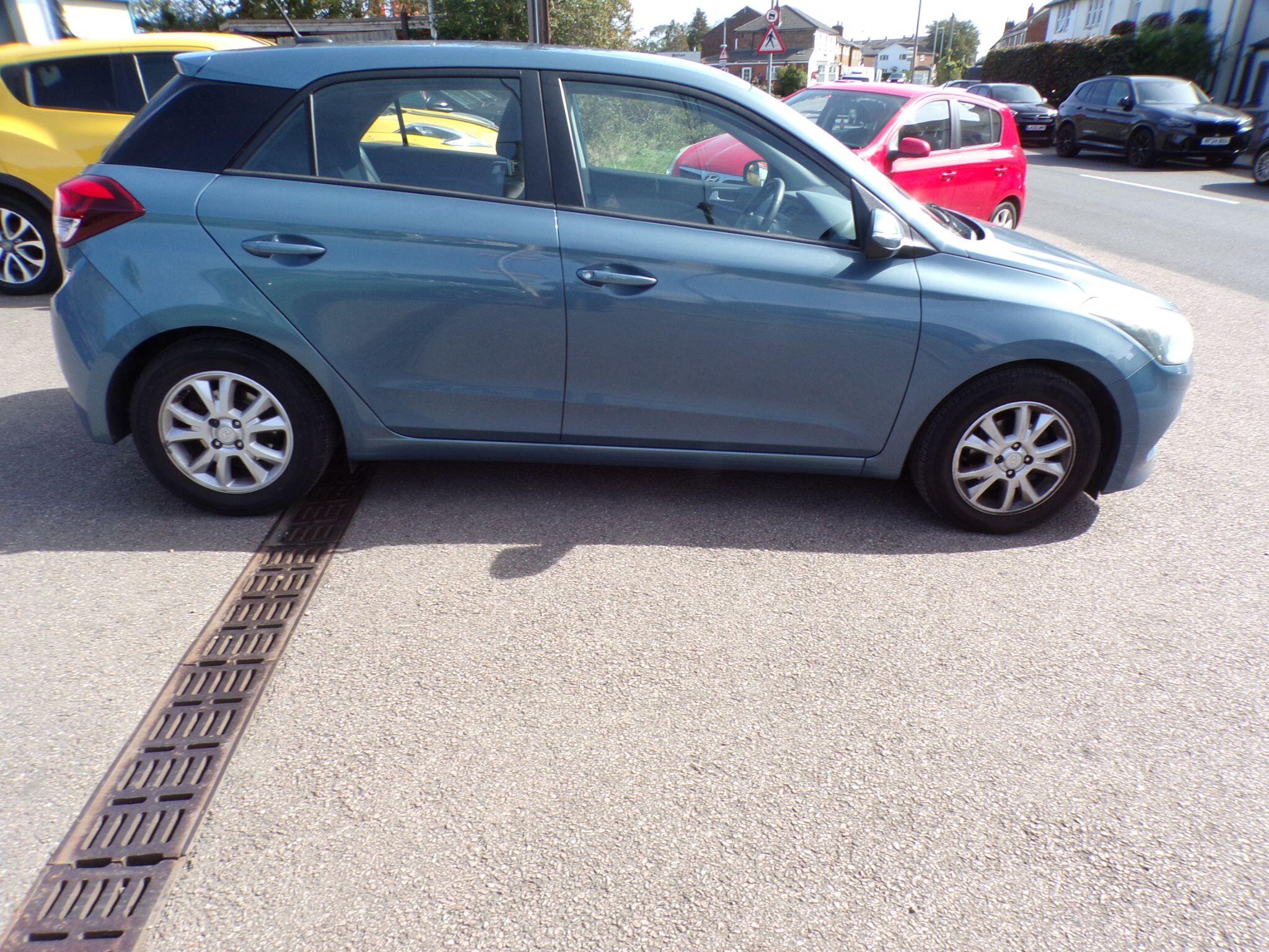 Hyundai I20 view 10