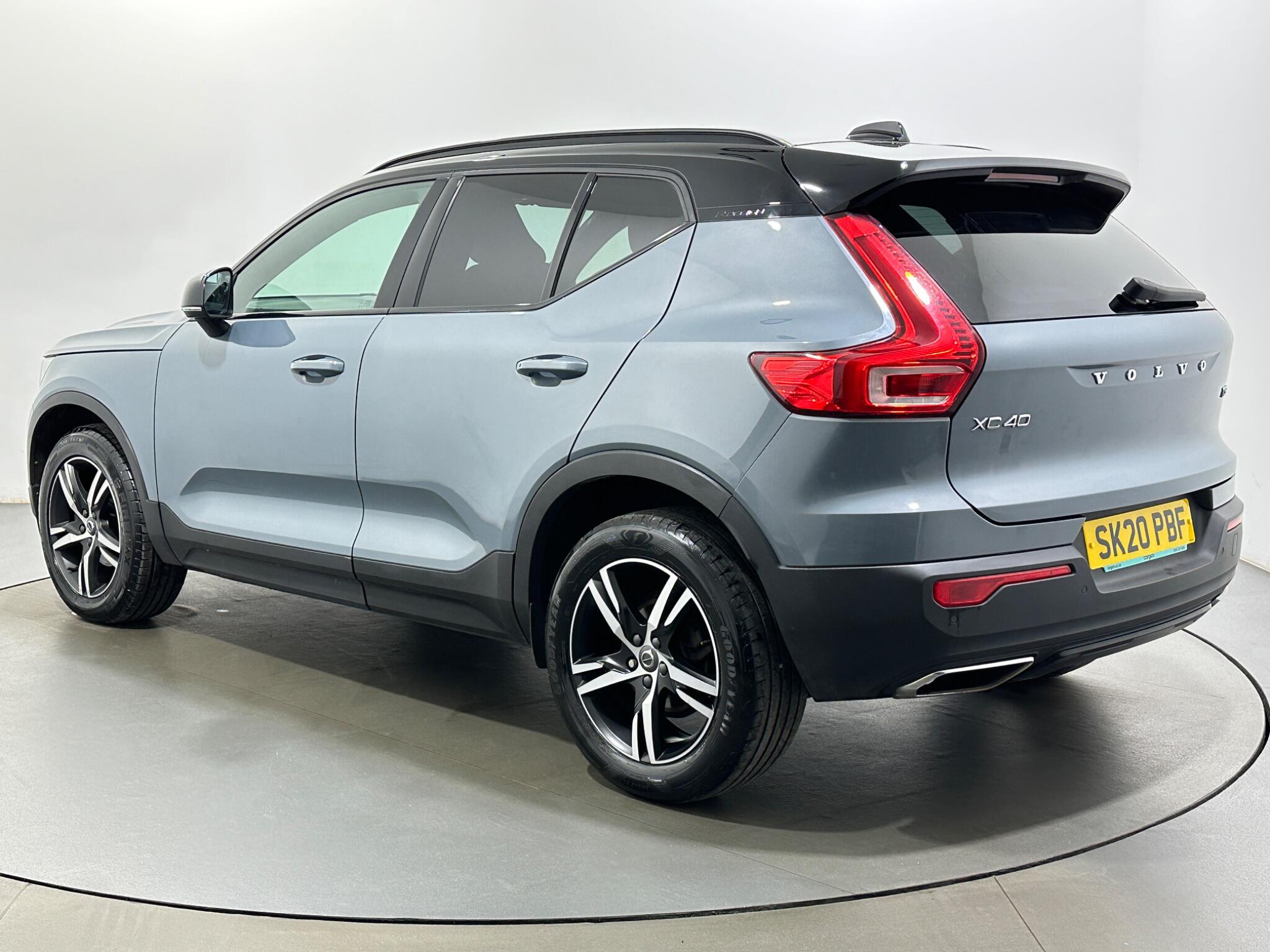 Volvo XC40 view 6