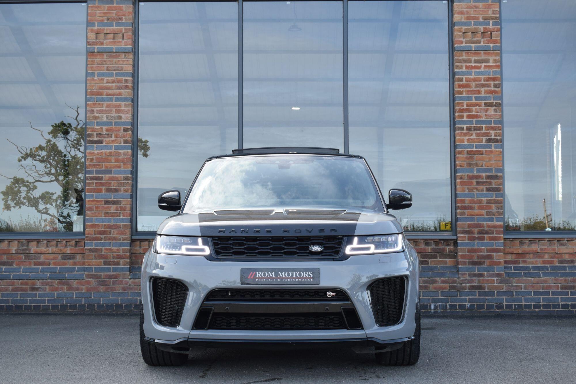 Land Rover Range Rover Sport view 4