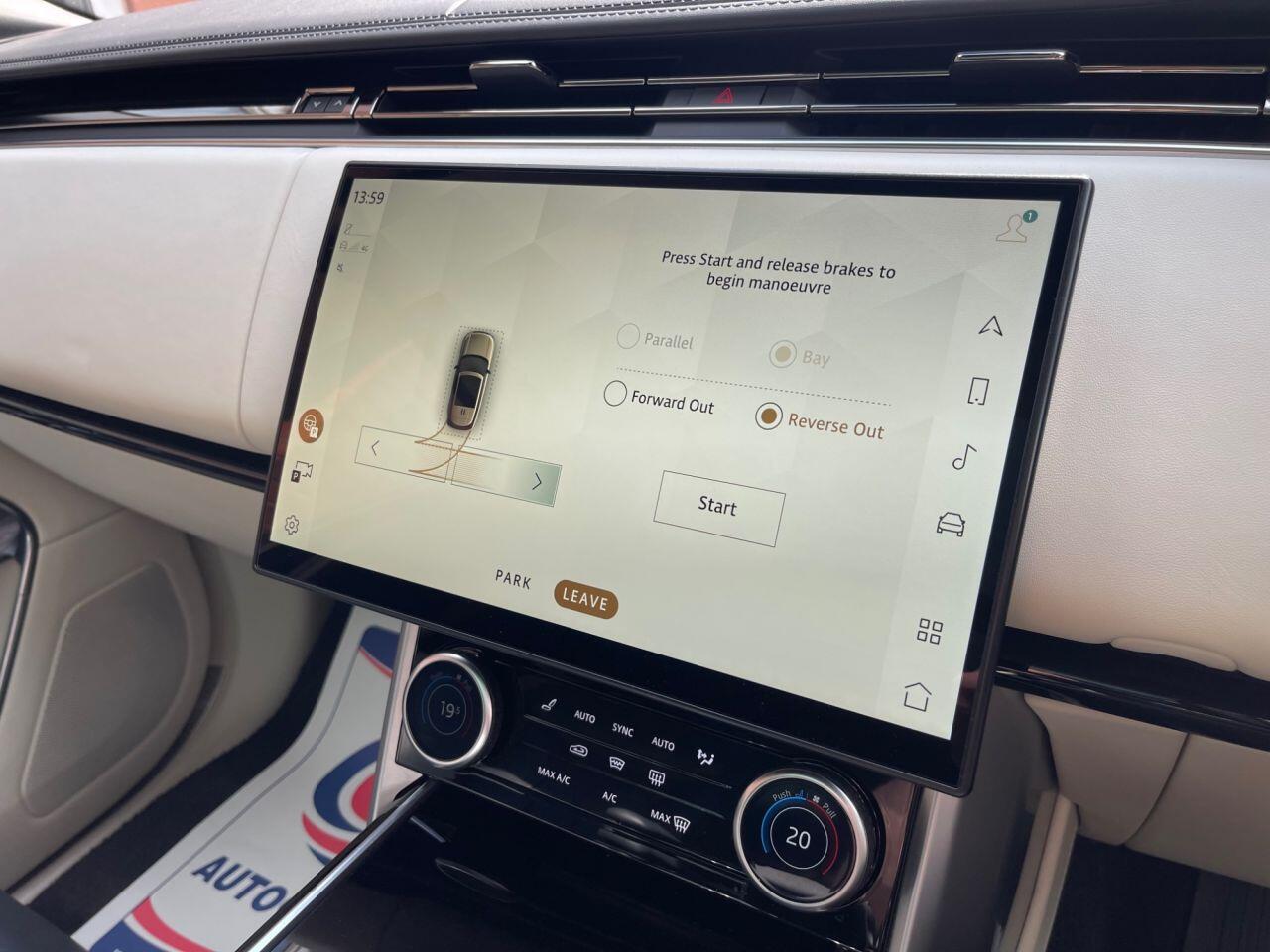 Land Rover Range Rover view 24