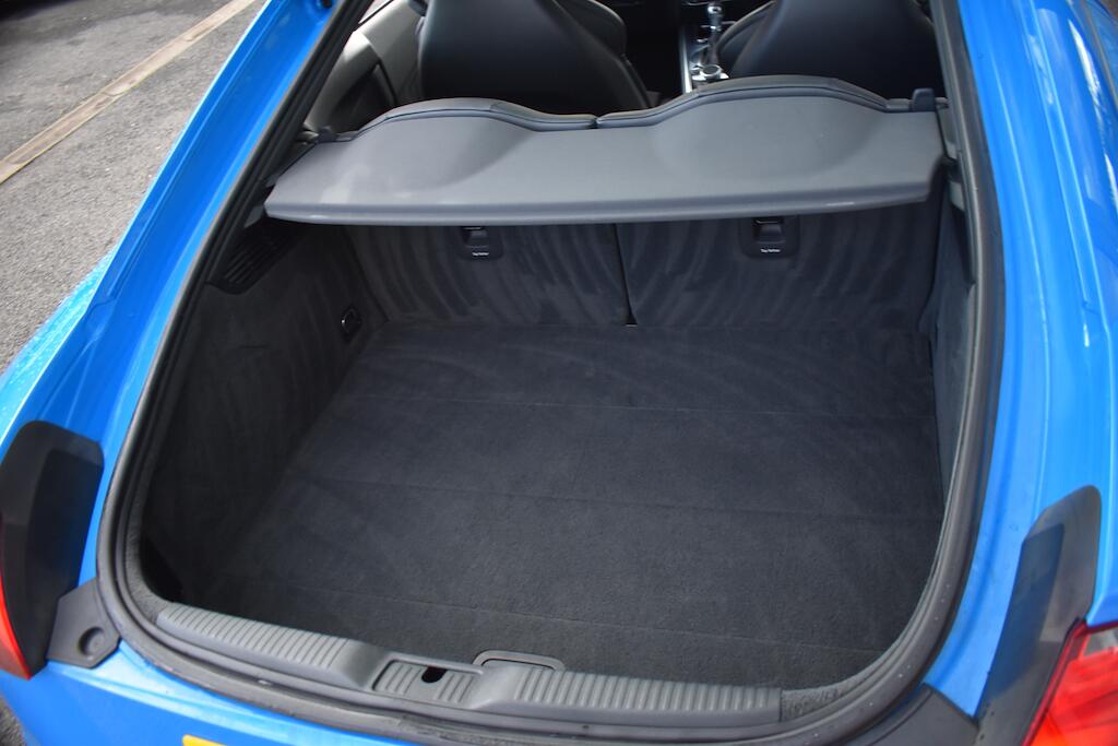 Audi TT view 31