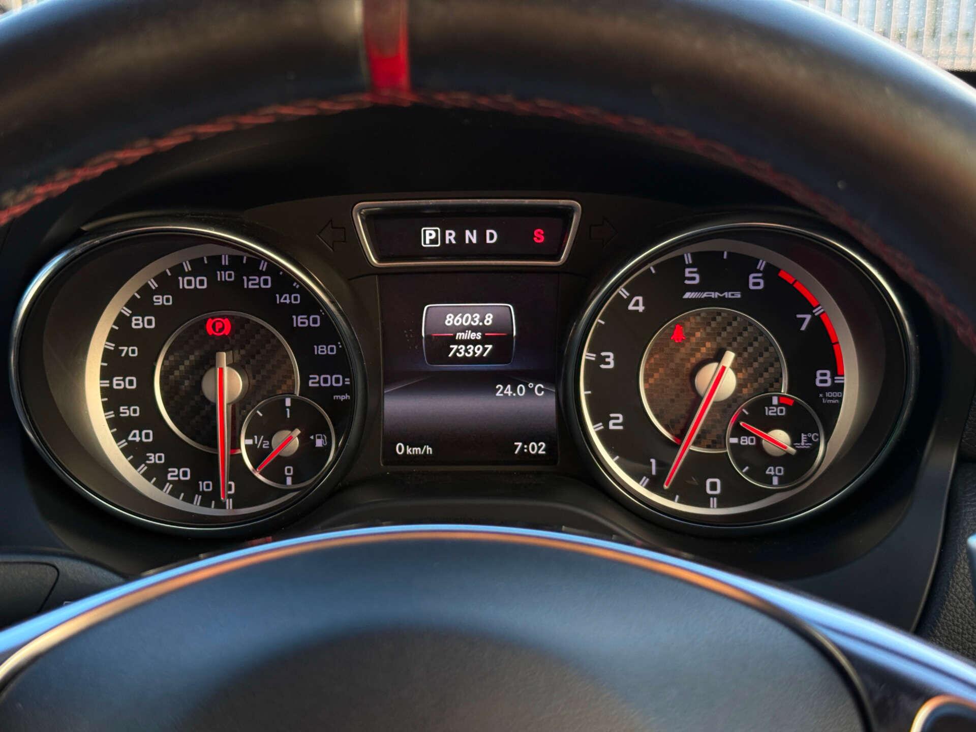Mercedes-Benz Cla view 52