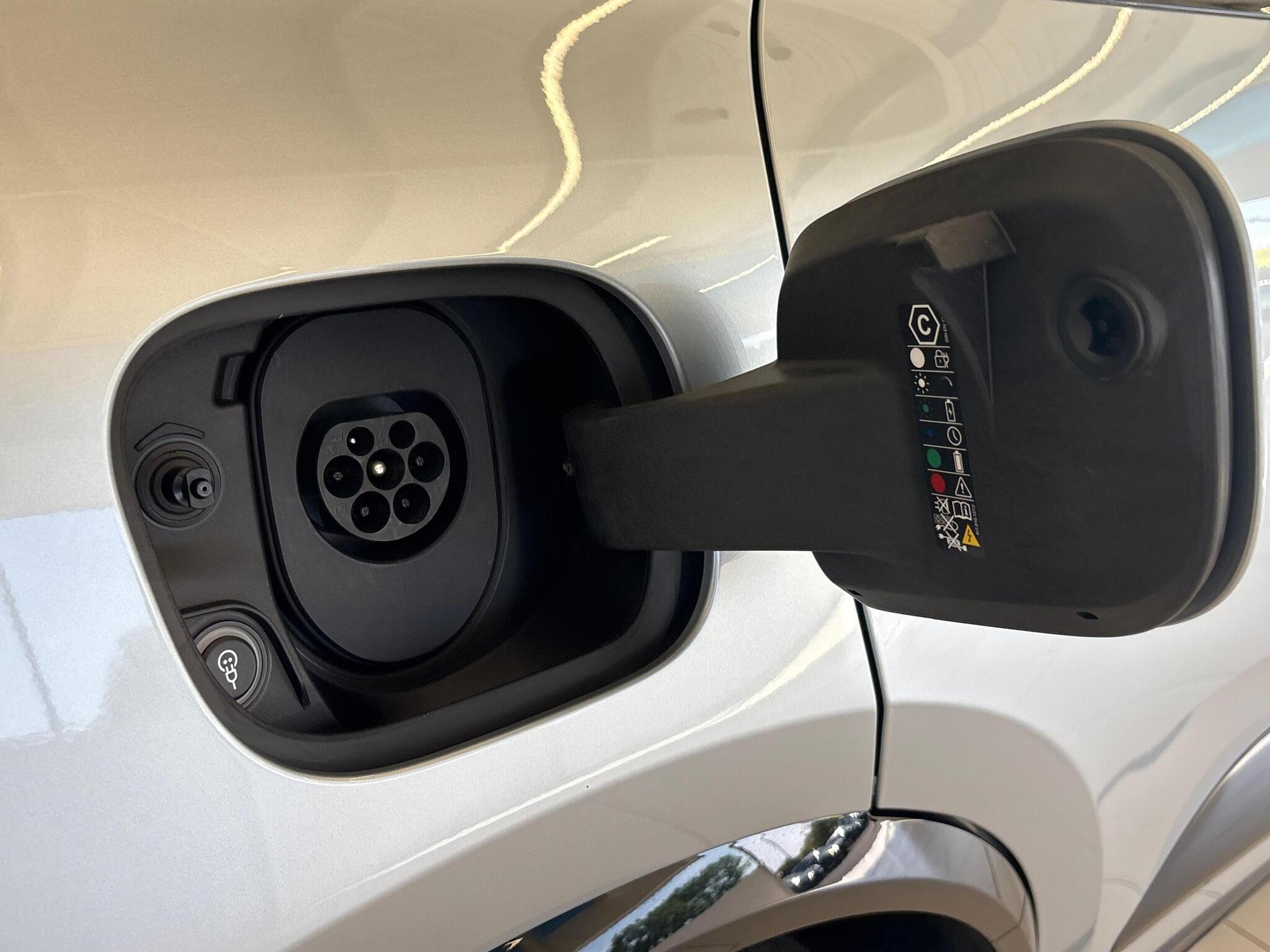 Porsche Macan view 49