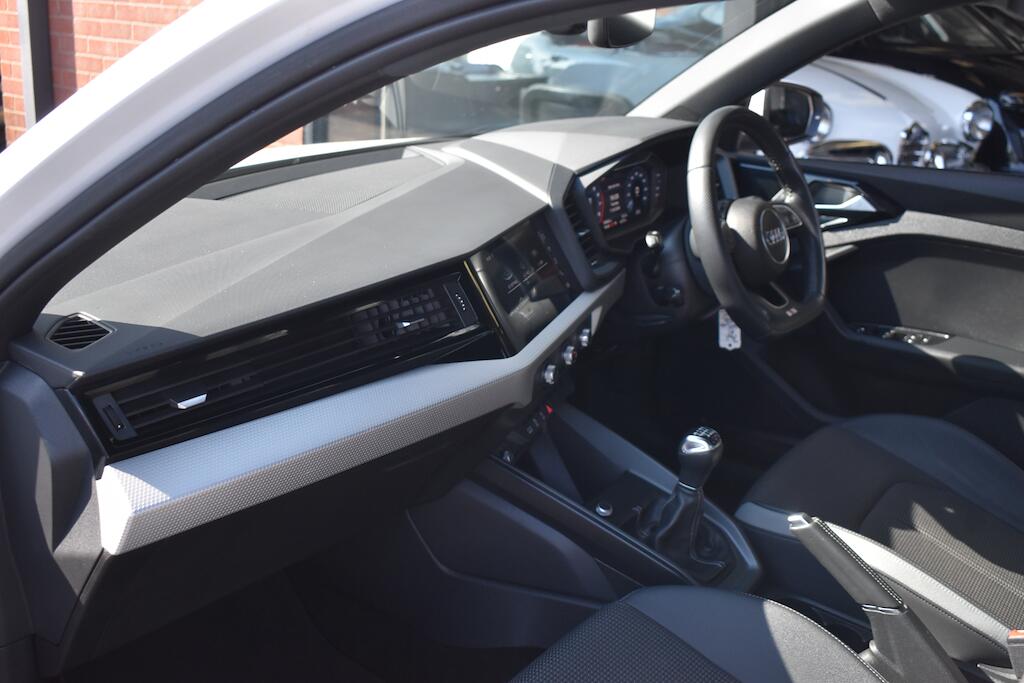 Audi A1 view 39