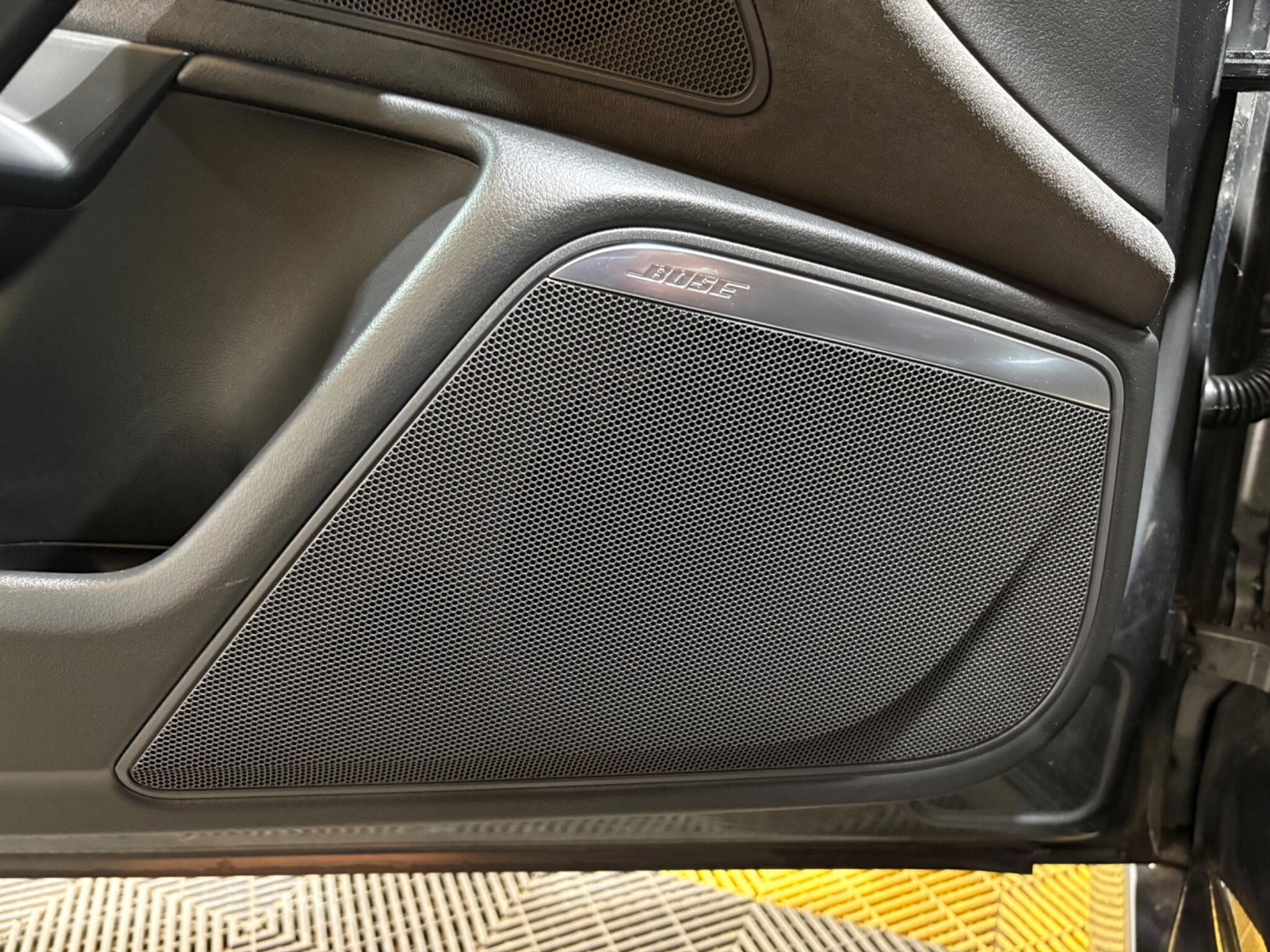 Audi A6 view 53