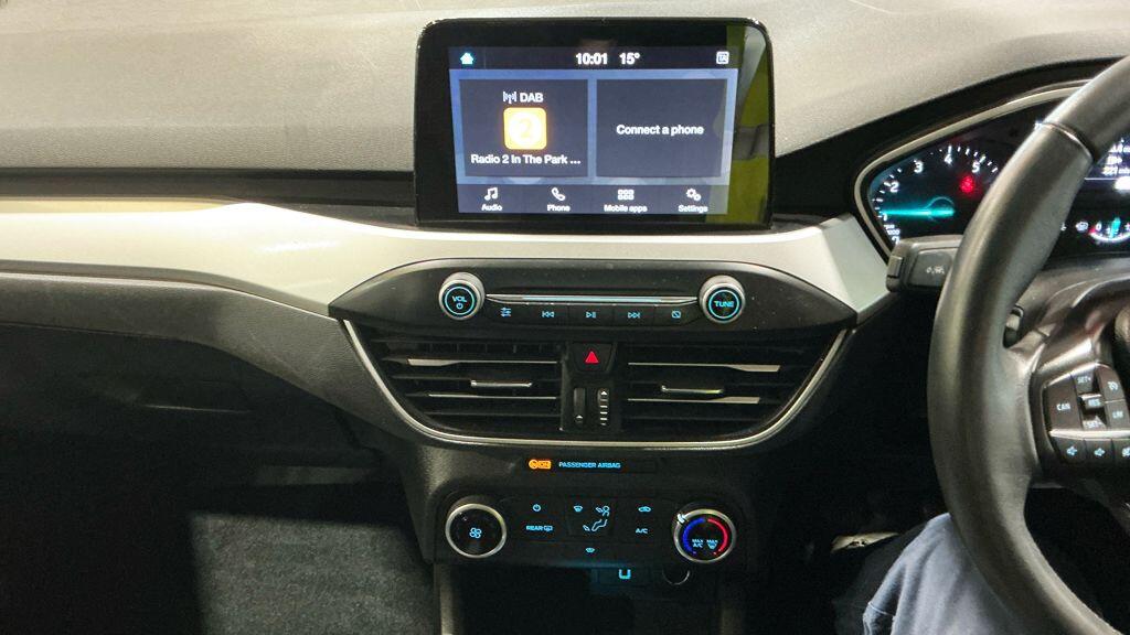 Ford Focus view 10
