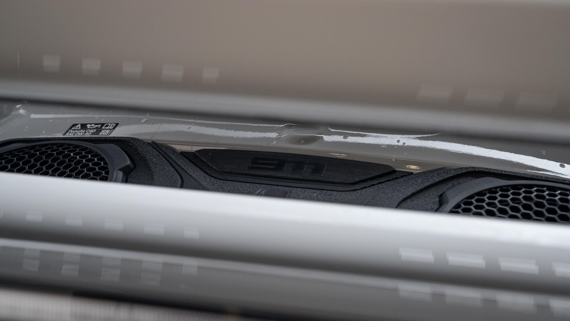 Porsche 911 view 65
