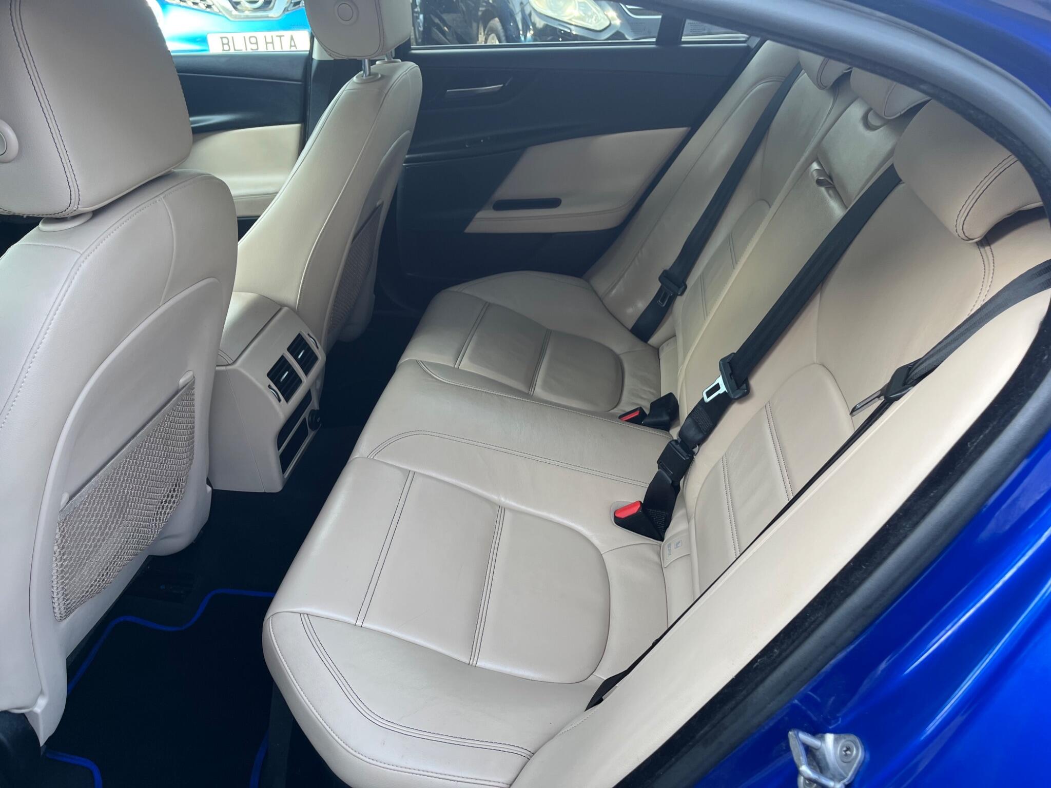 Jaguar XE view 12