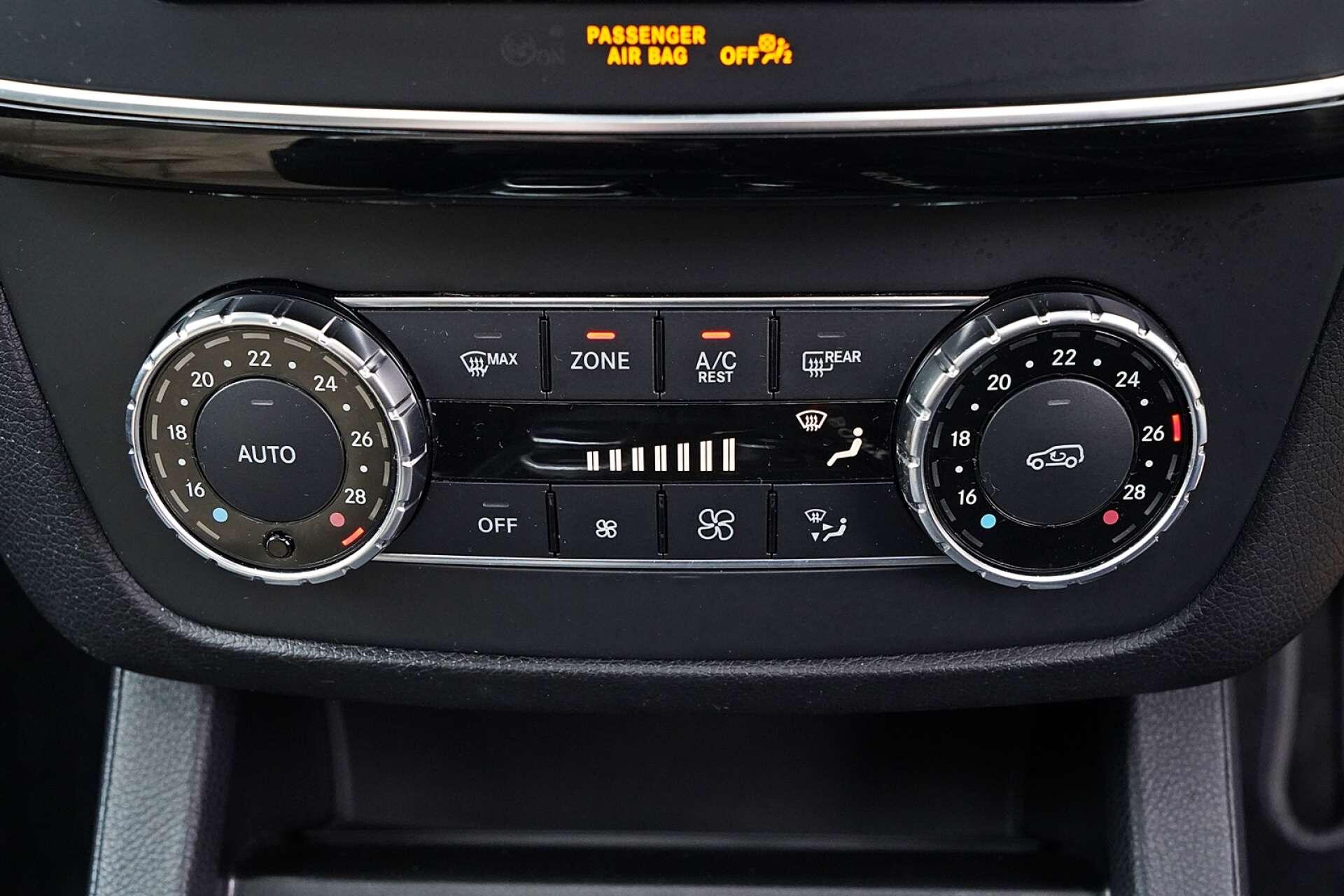 Mercedes-Benz GLE view 21