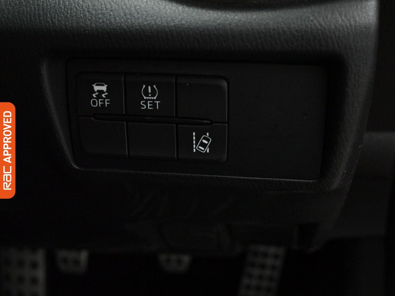 Mazda MX-5 view 21