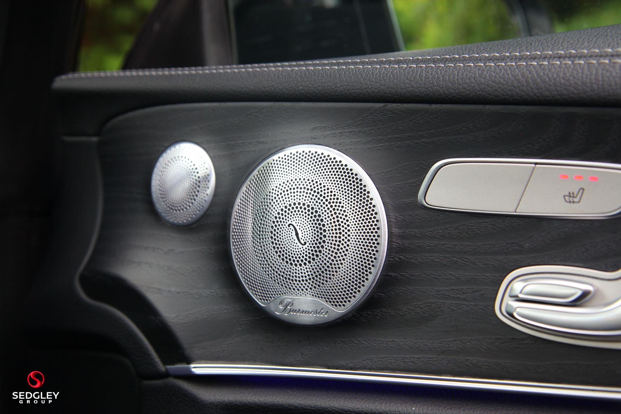 Mercedes-Benz E Class view 33