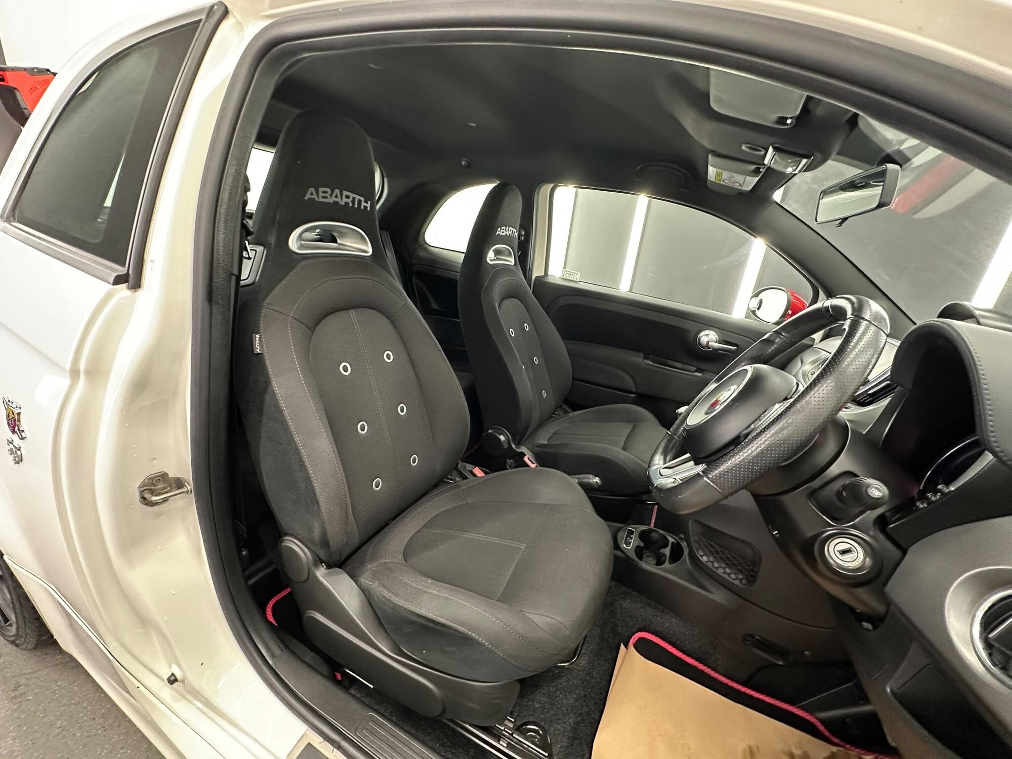 Abarth 595 view 24