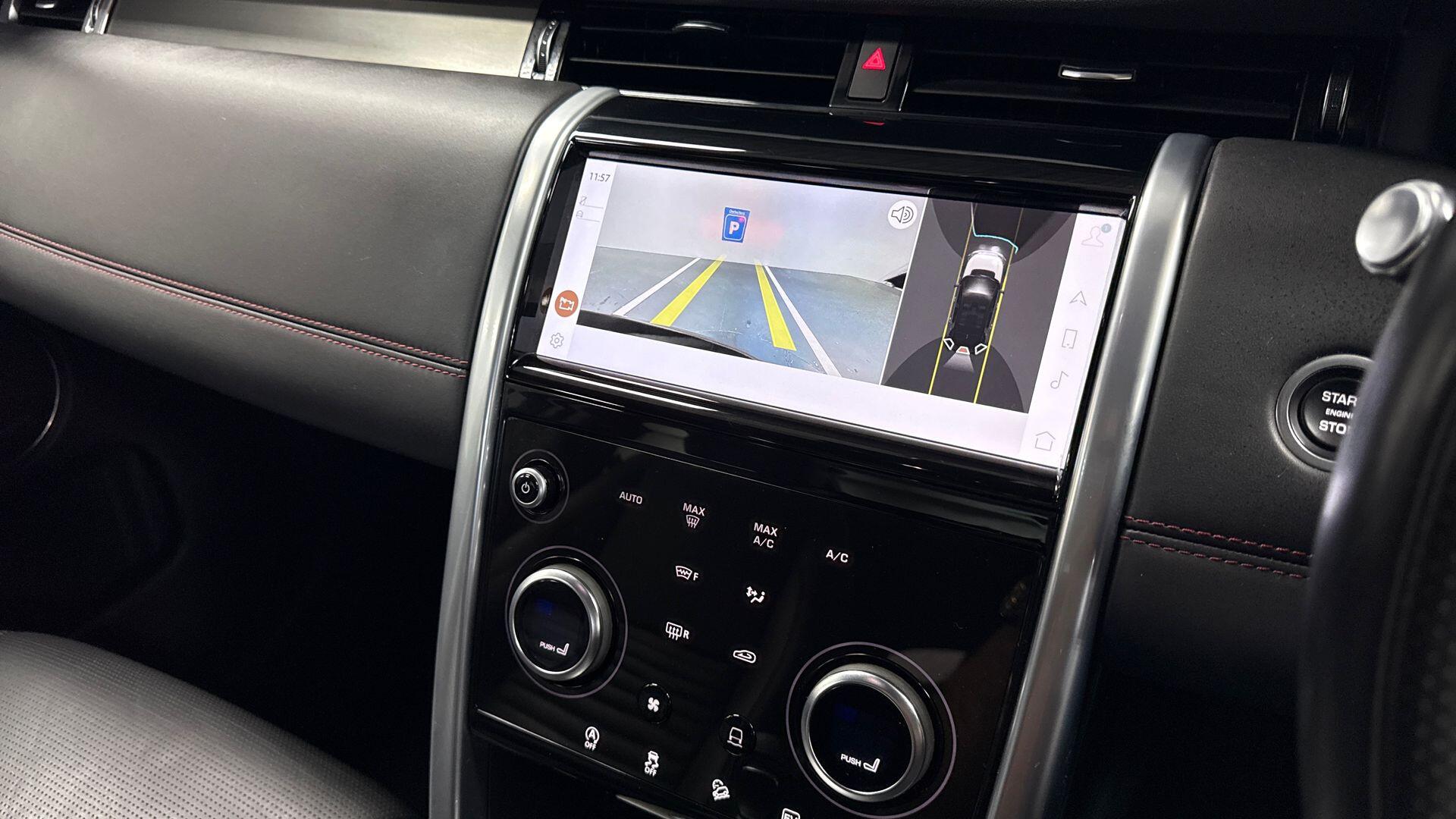 Land Rover Discovery Sport view 12
