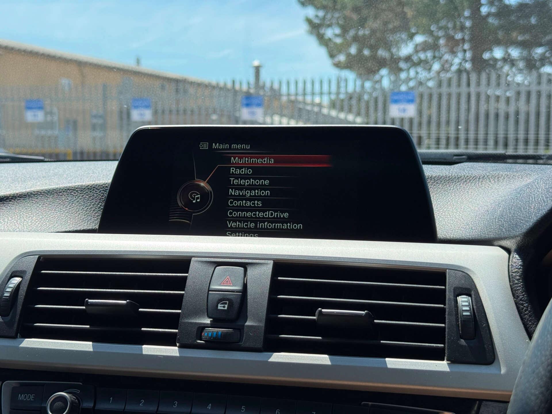 BMW 3 Series view 73