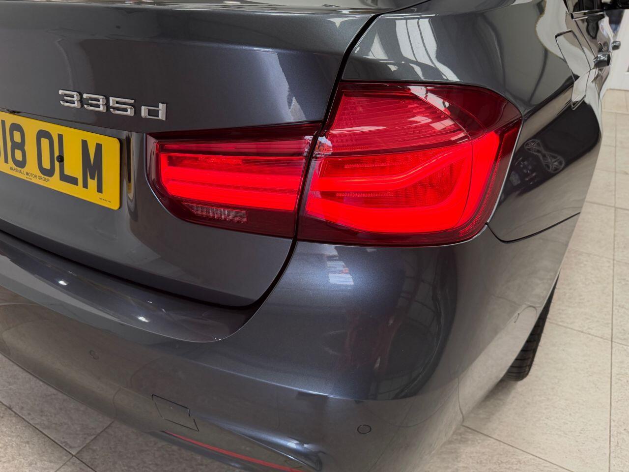 BMW 3 Series view 20